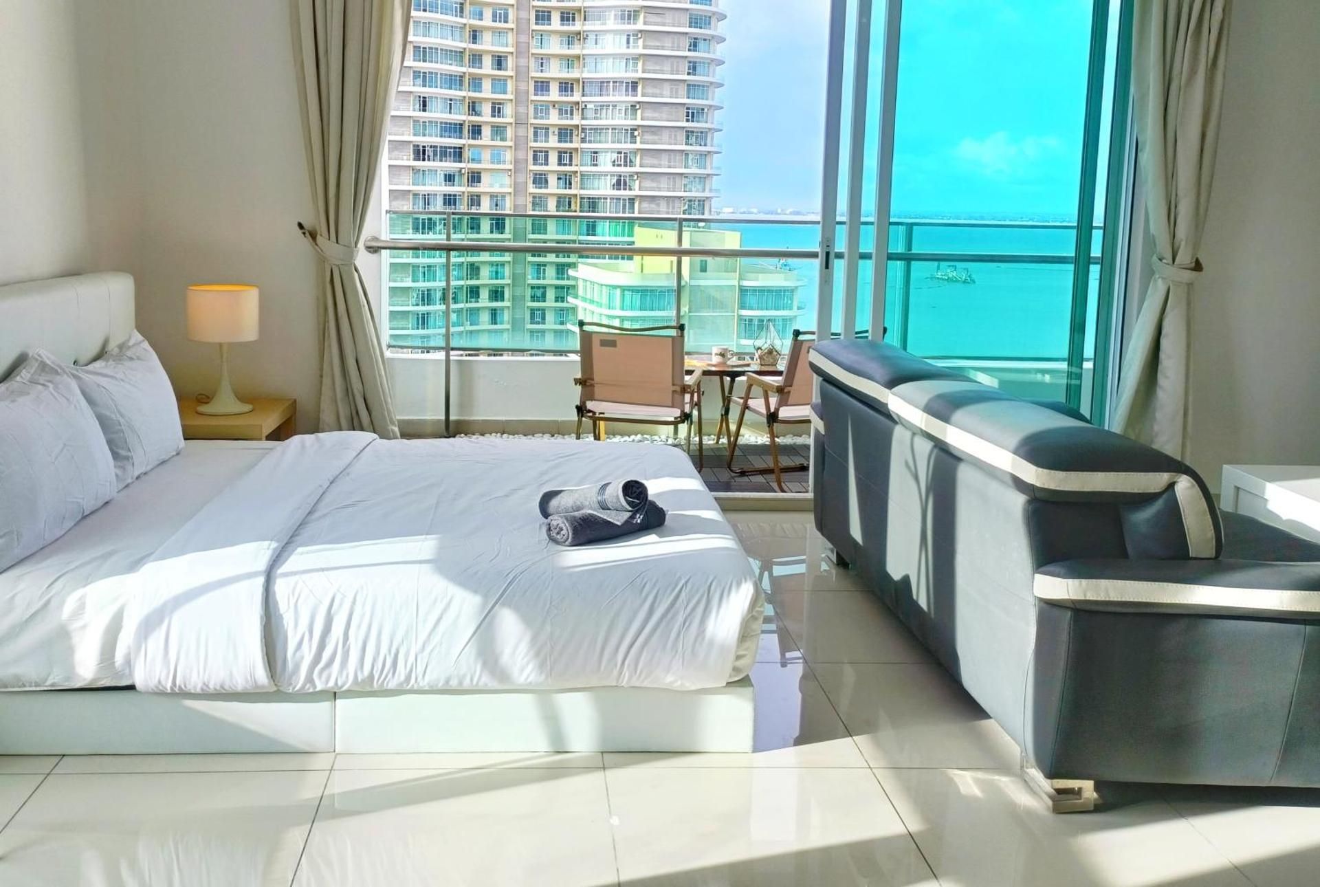 Two-Bedroom Apartment with Balcony and Sea View