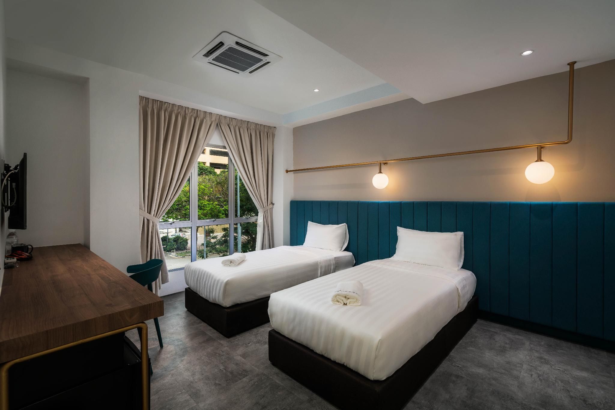 Deluxe Twin Room