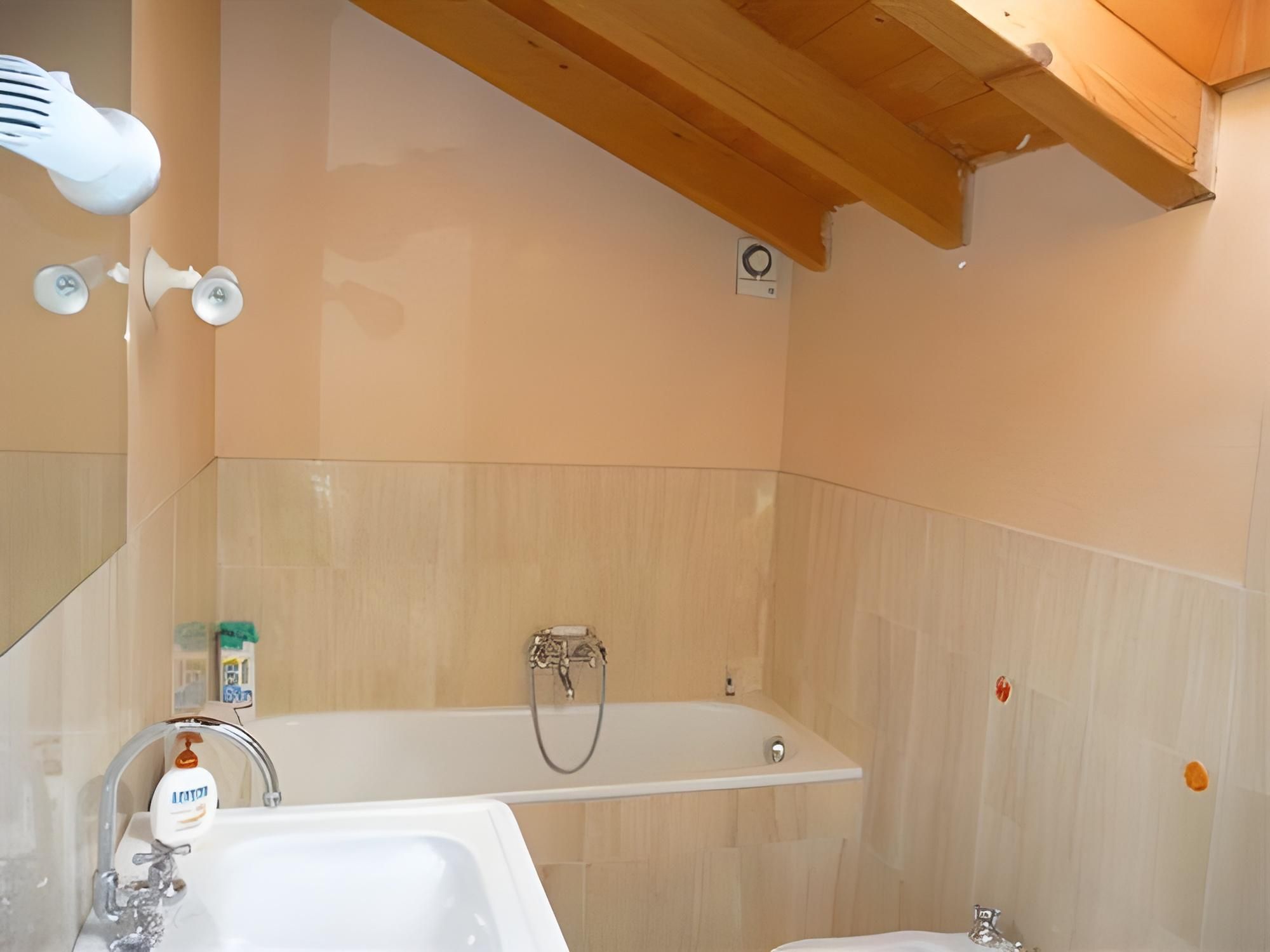 Studio (4 Adults)