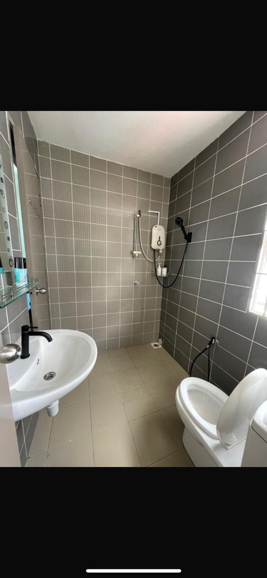 Basic Triple Room with Shared Bathroom