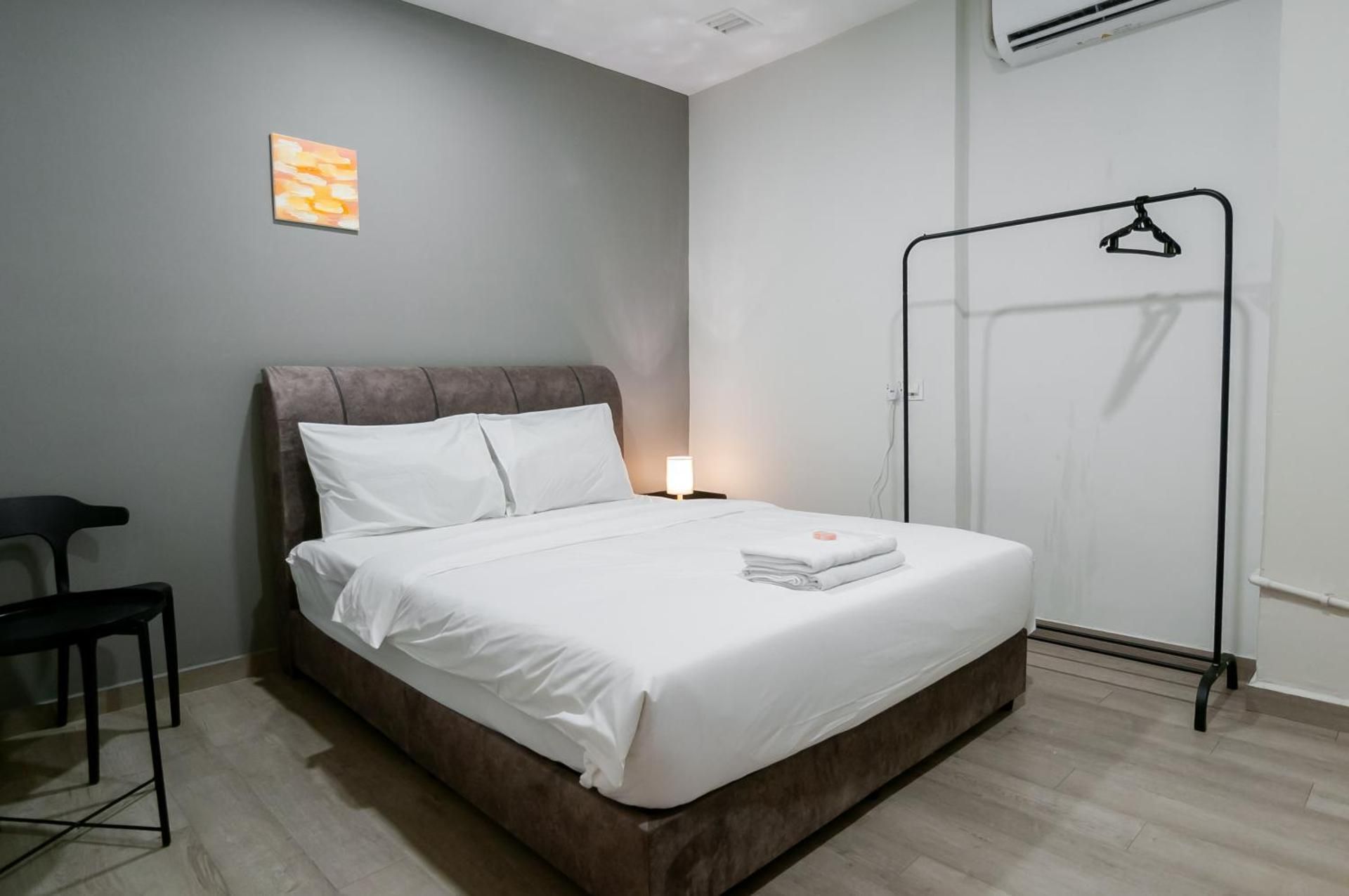 Queen Room with Shared Bathroom