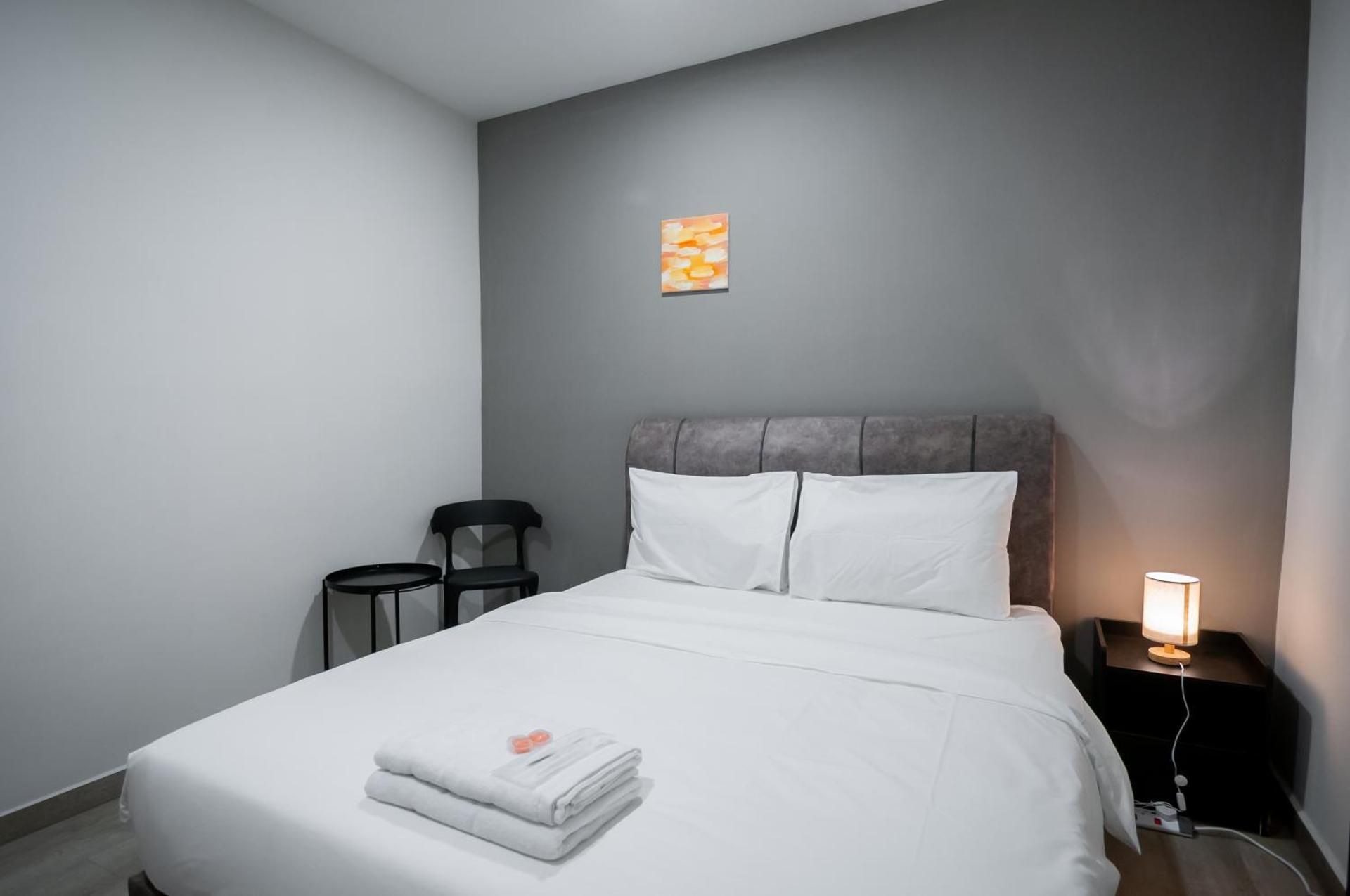 Queen Room with Shared Bathroom