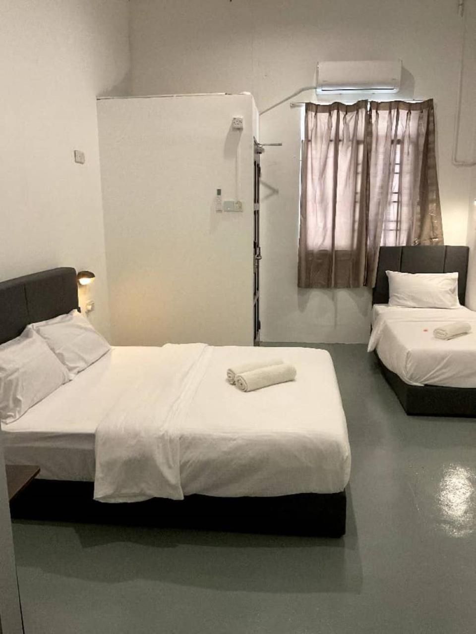 Triple Room with Private Bathroom