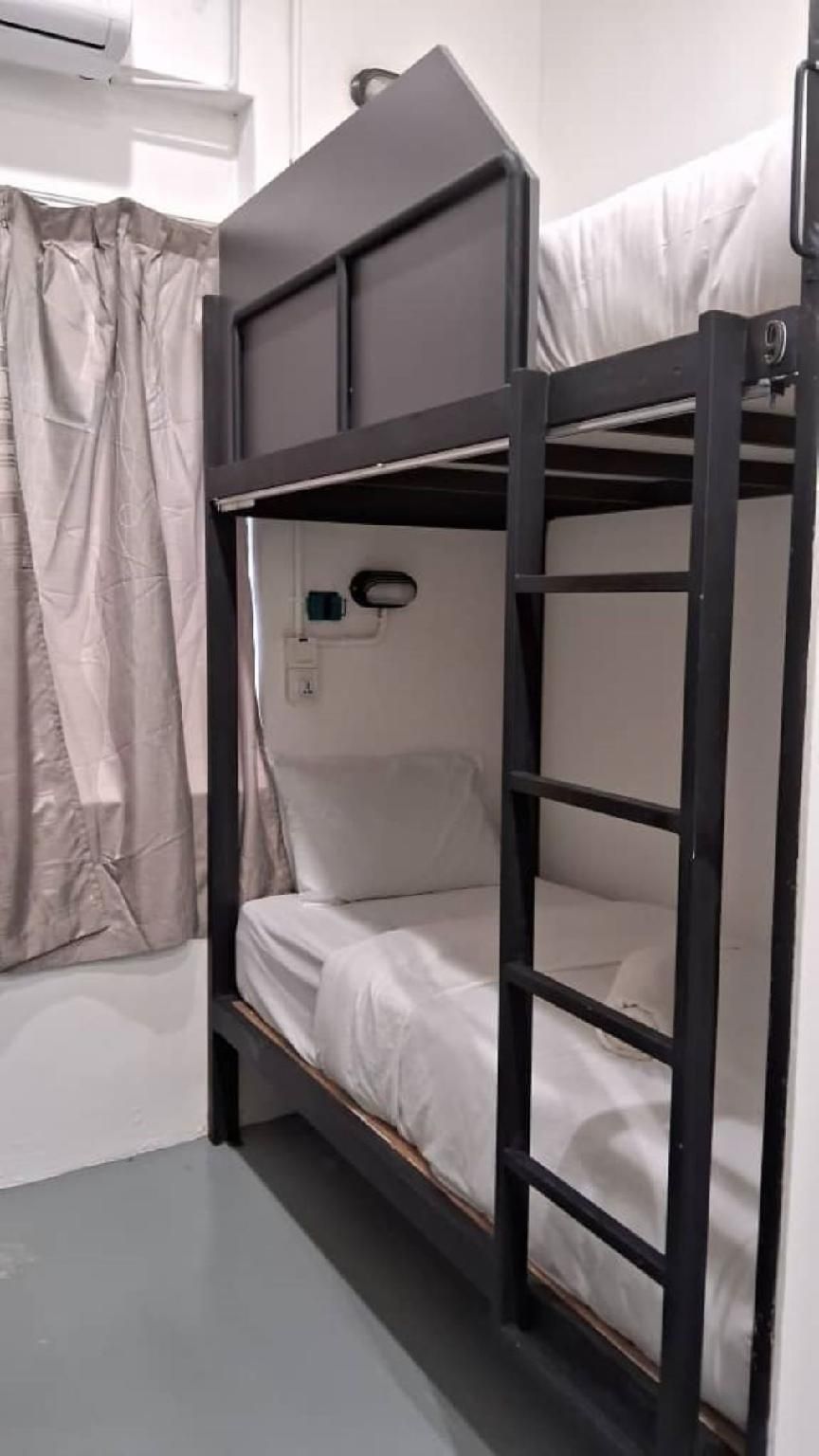 Female Dormitory 01 - 6 Bunk Beds