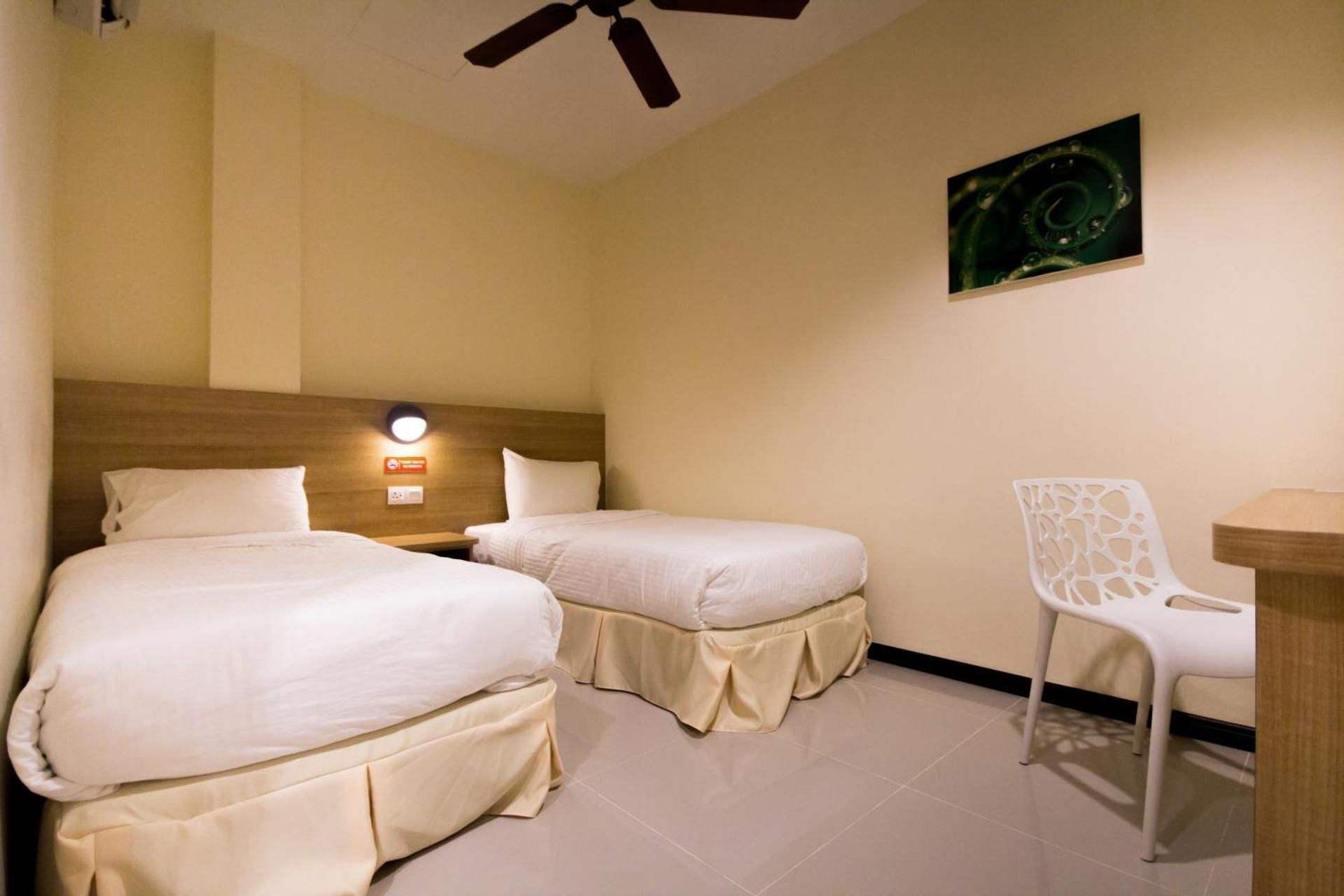 Standard Twin Room