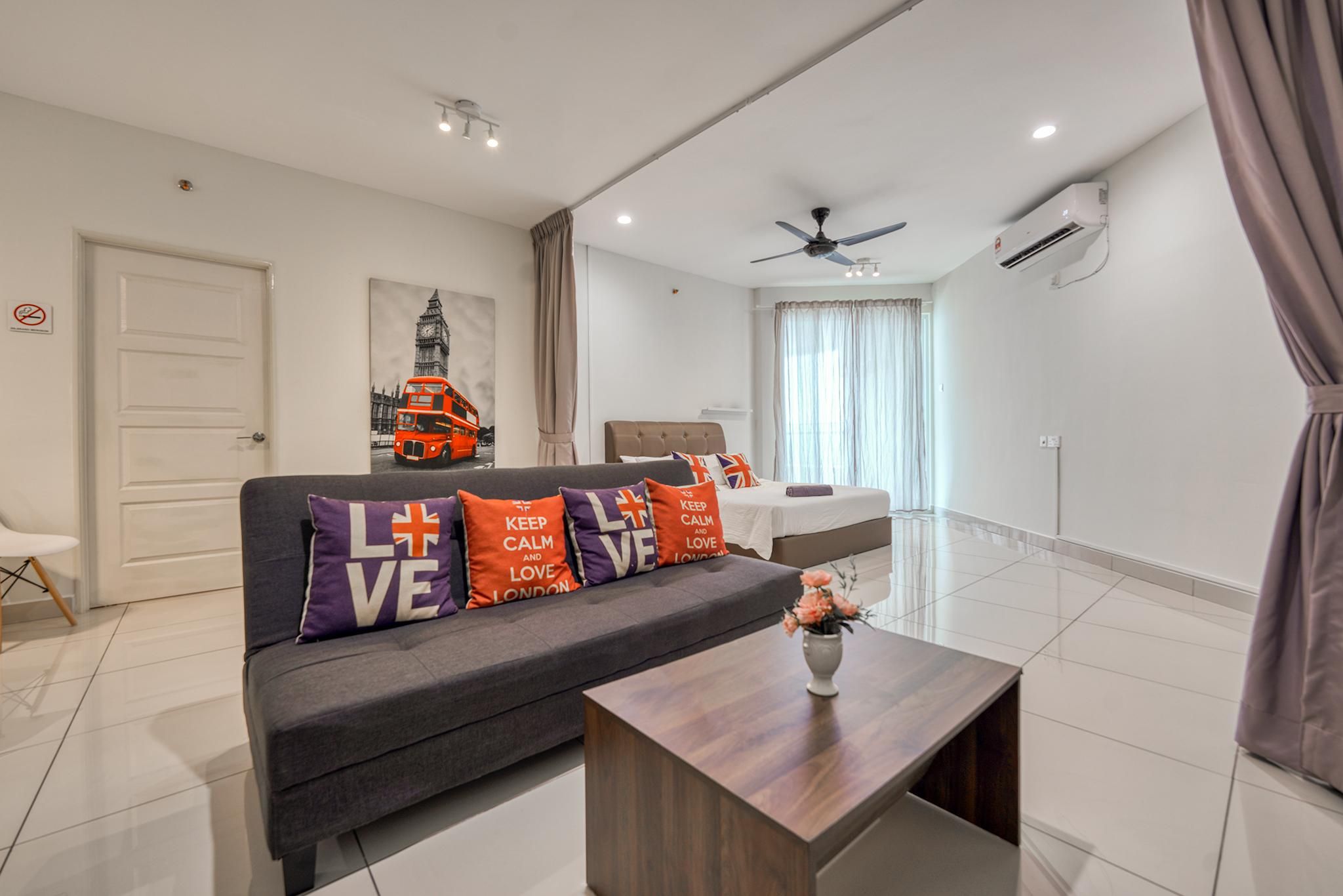 Profolio @ Mansion One Sea View Apartment