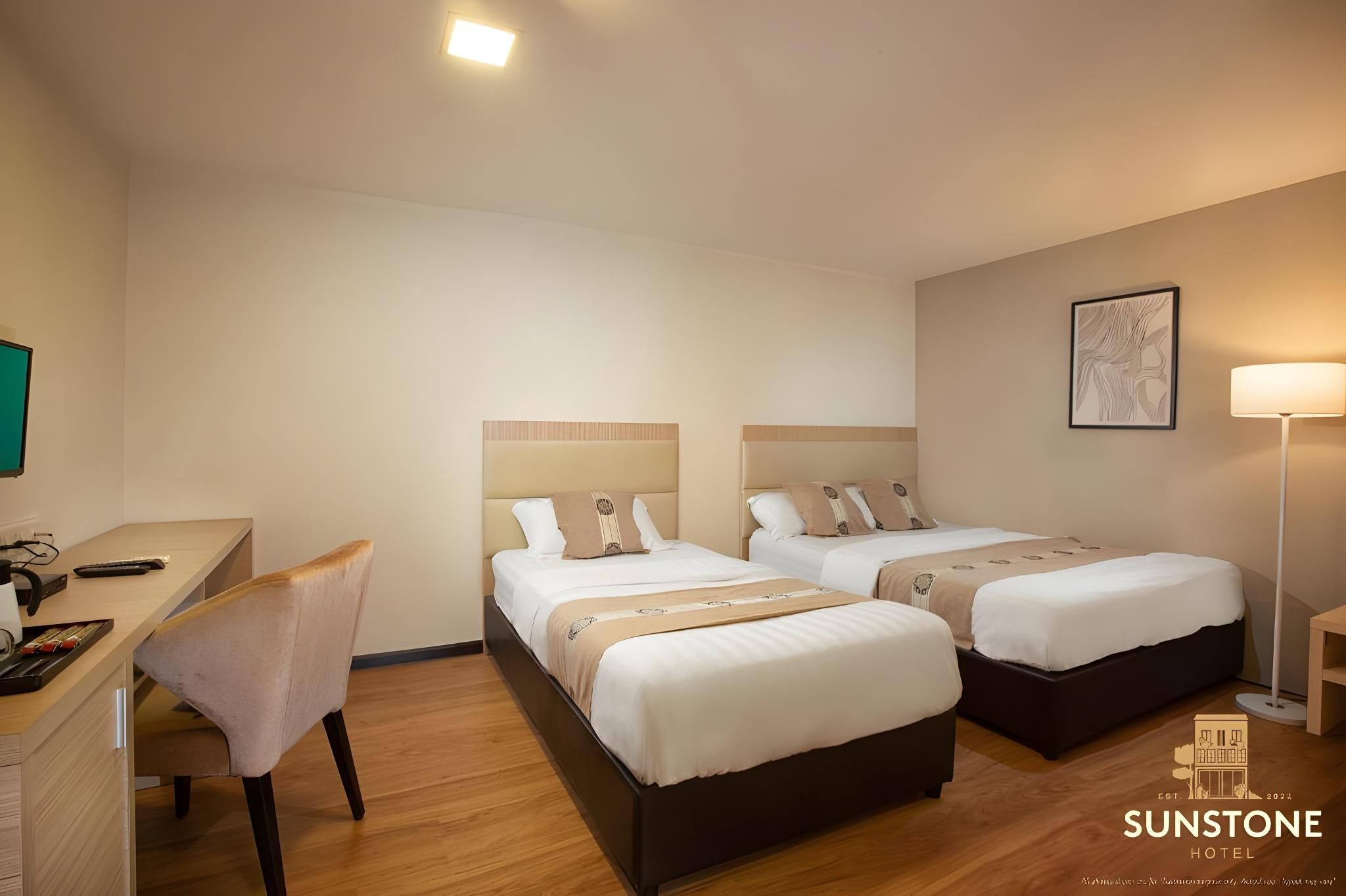 Standard Queen - No Window