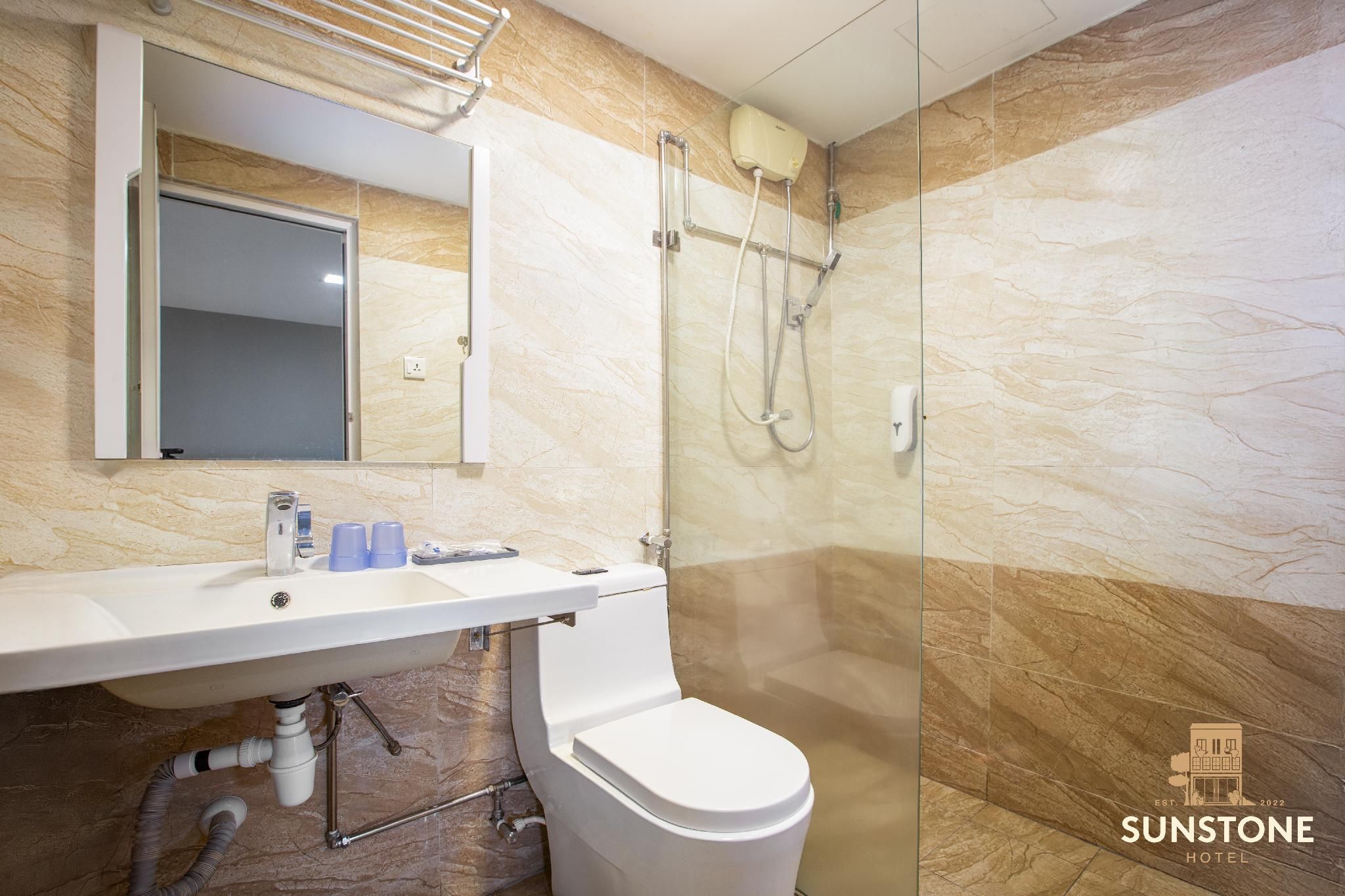 Sunstone Hotel Penang King Triple 3