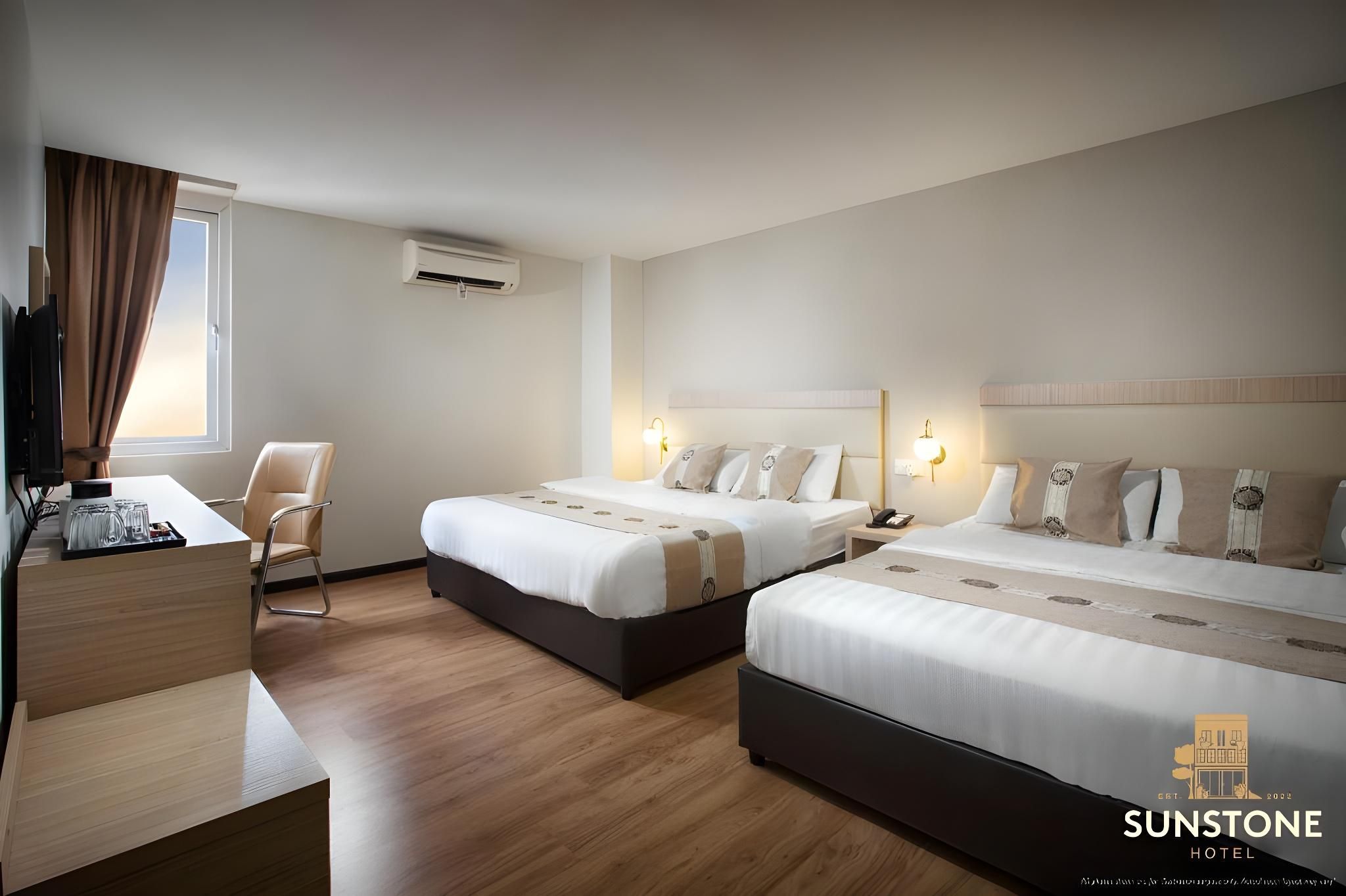 Standard Triple - 1 Queen 1 Single