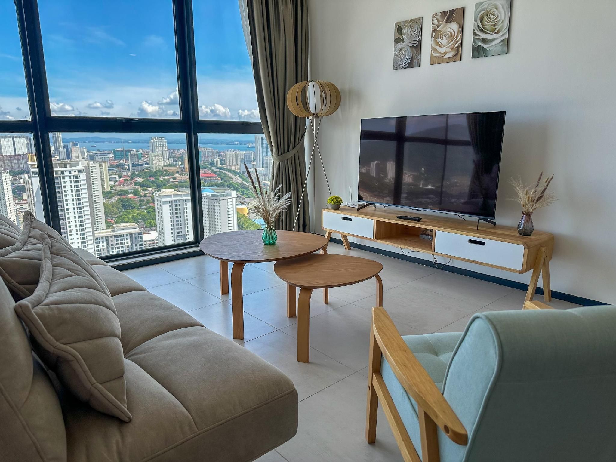 2 Bedroom Apartment with Land View