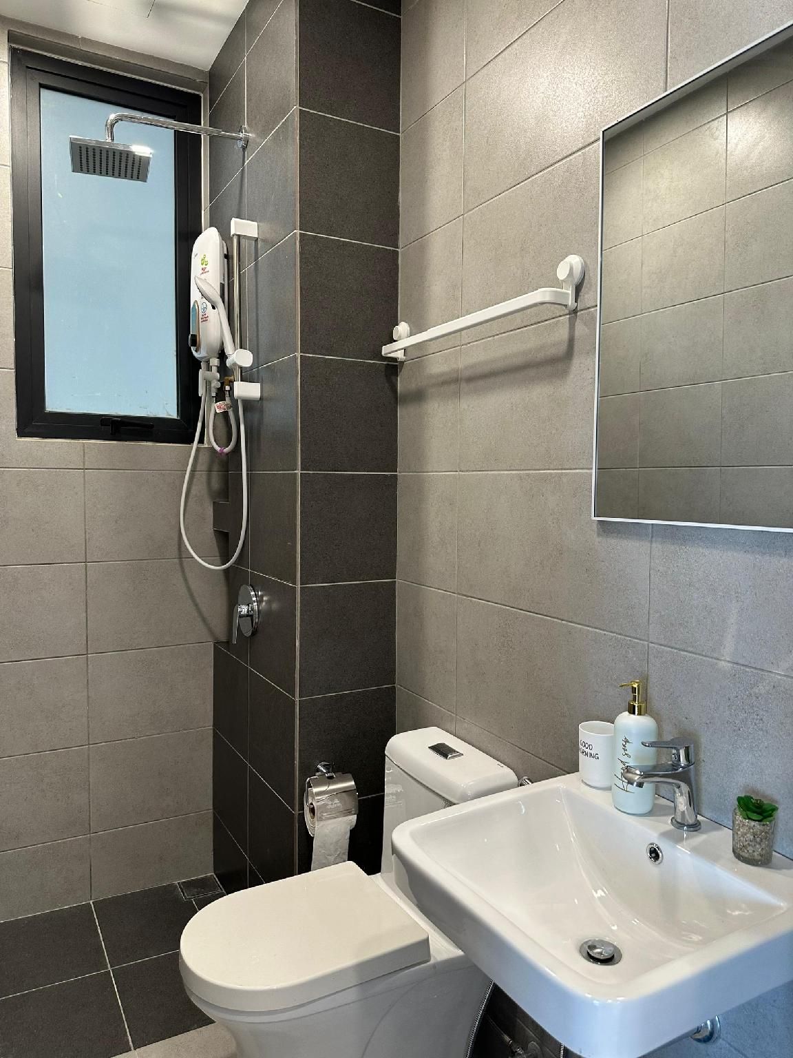 2 Bedroom Apartment AC
