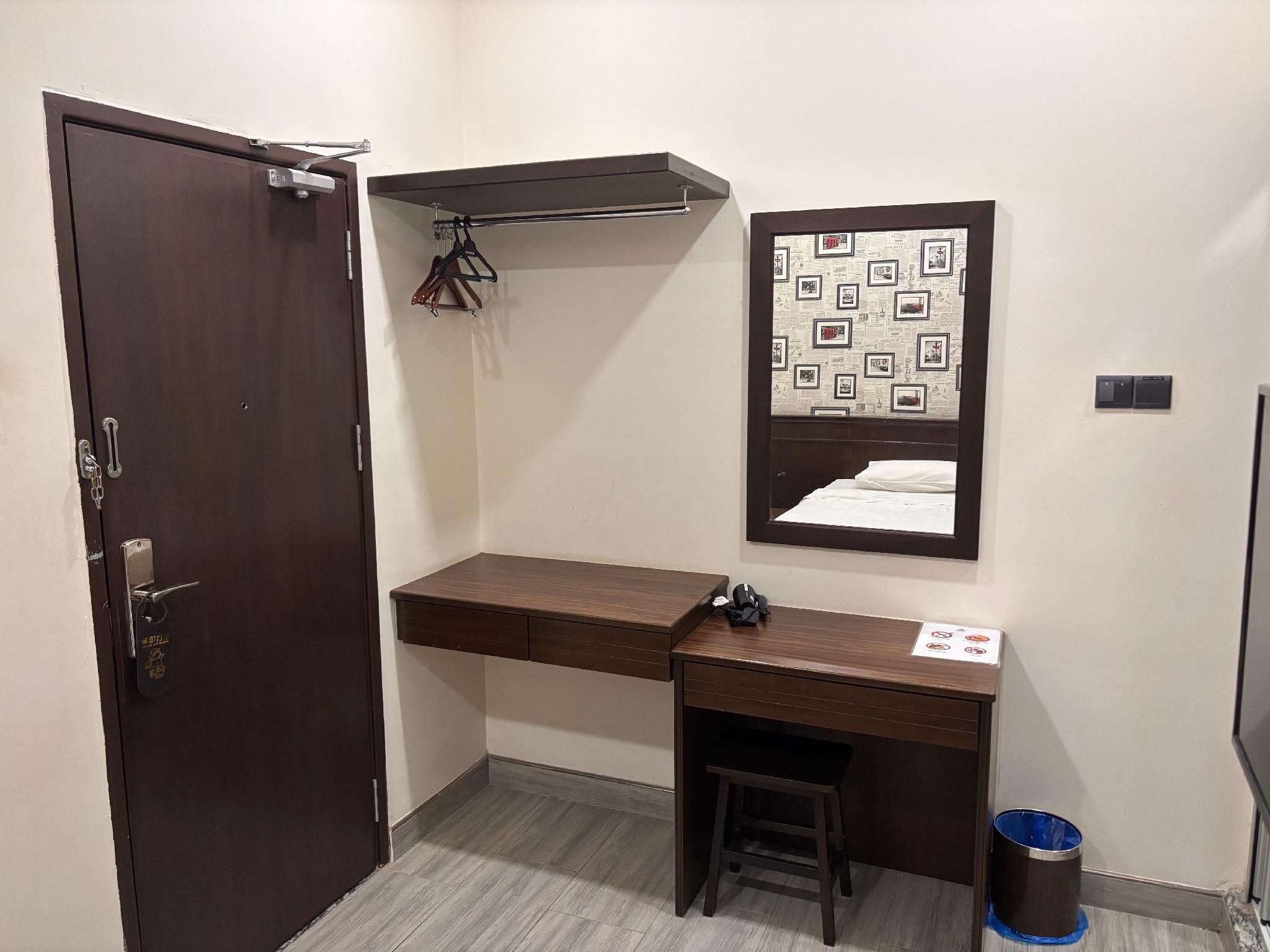 Islander Lodge by LWE Single - Private Bathroom 3