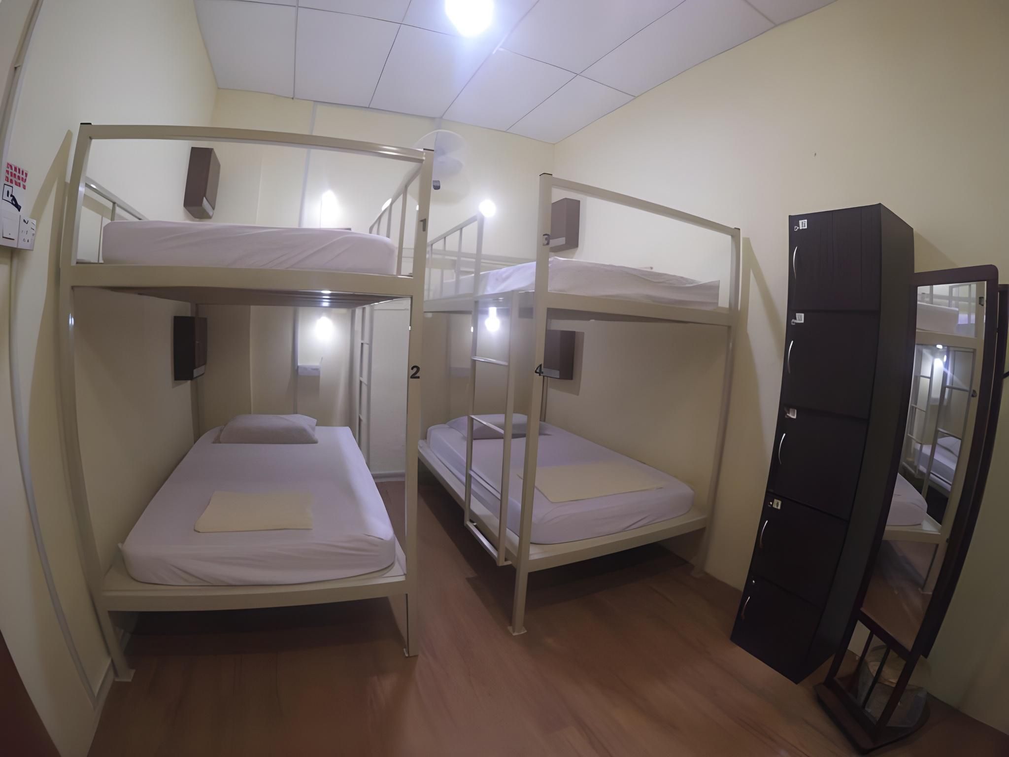 Bunk Bed in 8-Bed Female Dormitory Room