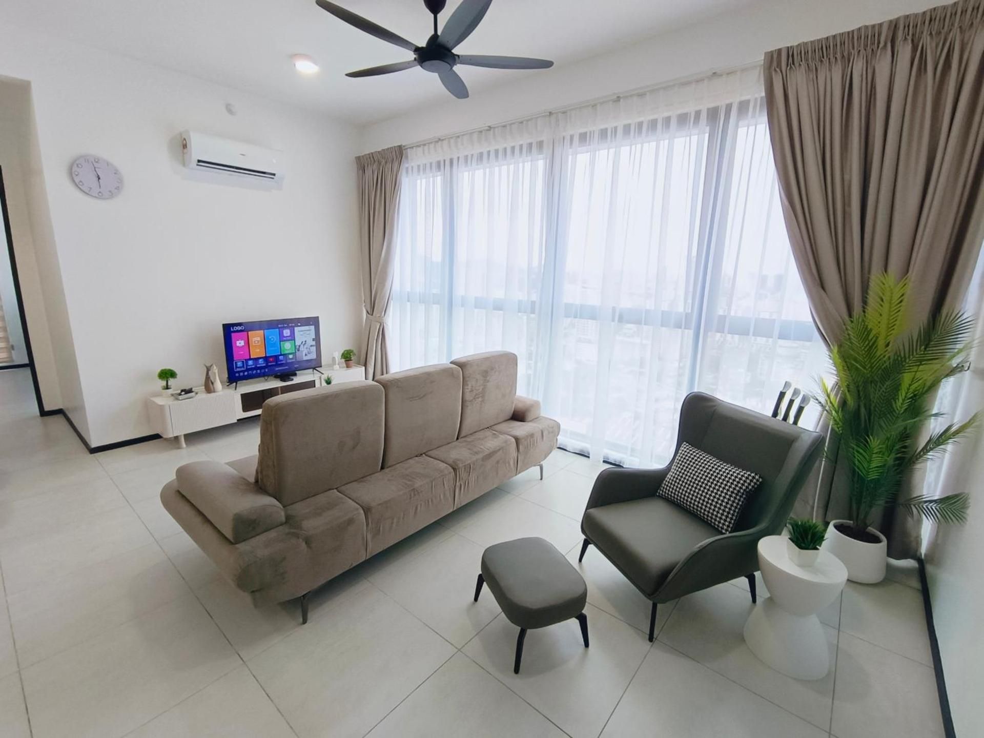 Three-Bedroom Apartment with View