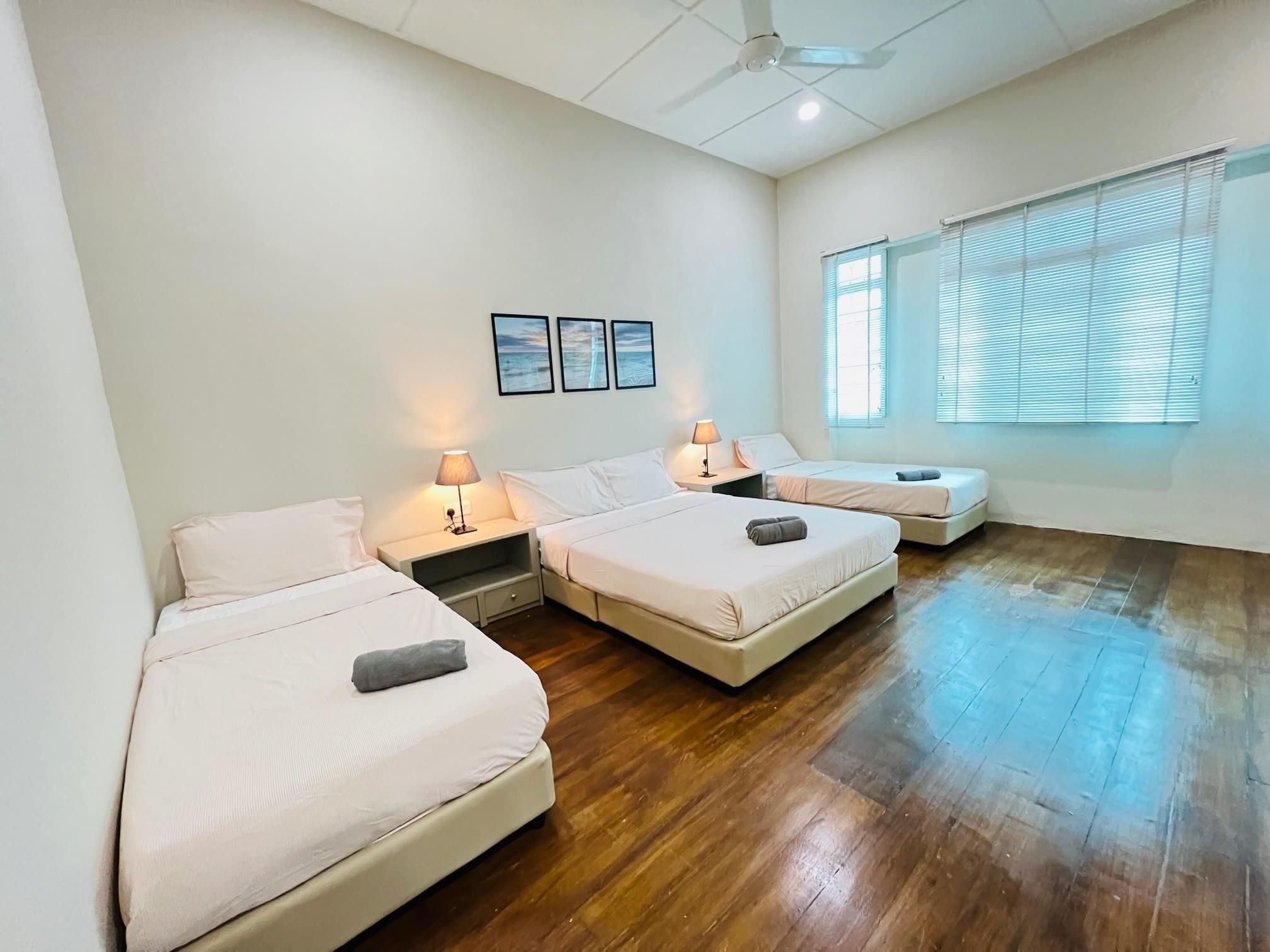 Quadruple Room with Bathroom