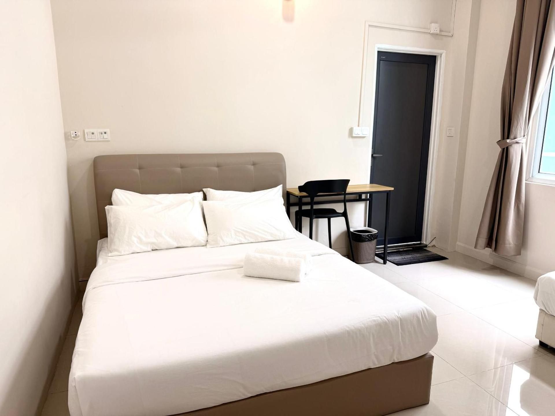 Double Room with Shared Bathroom
