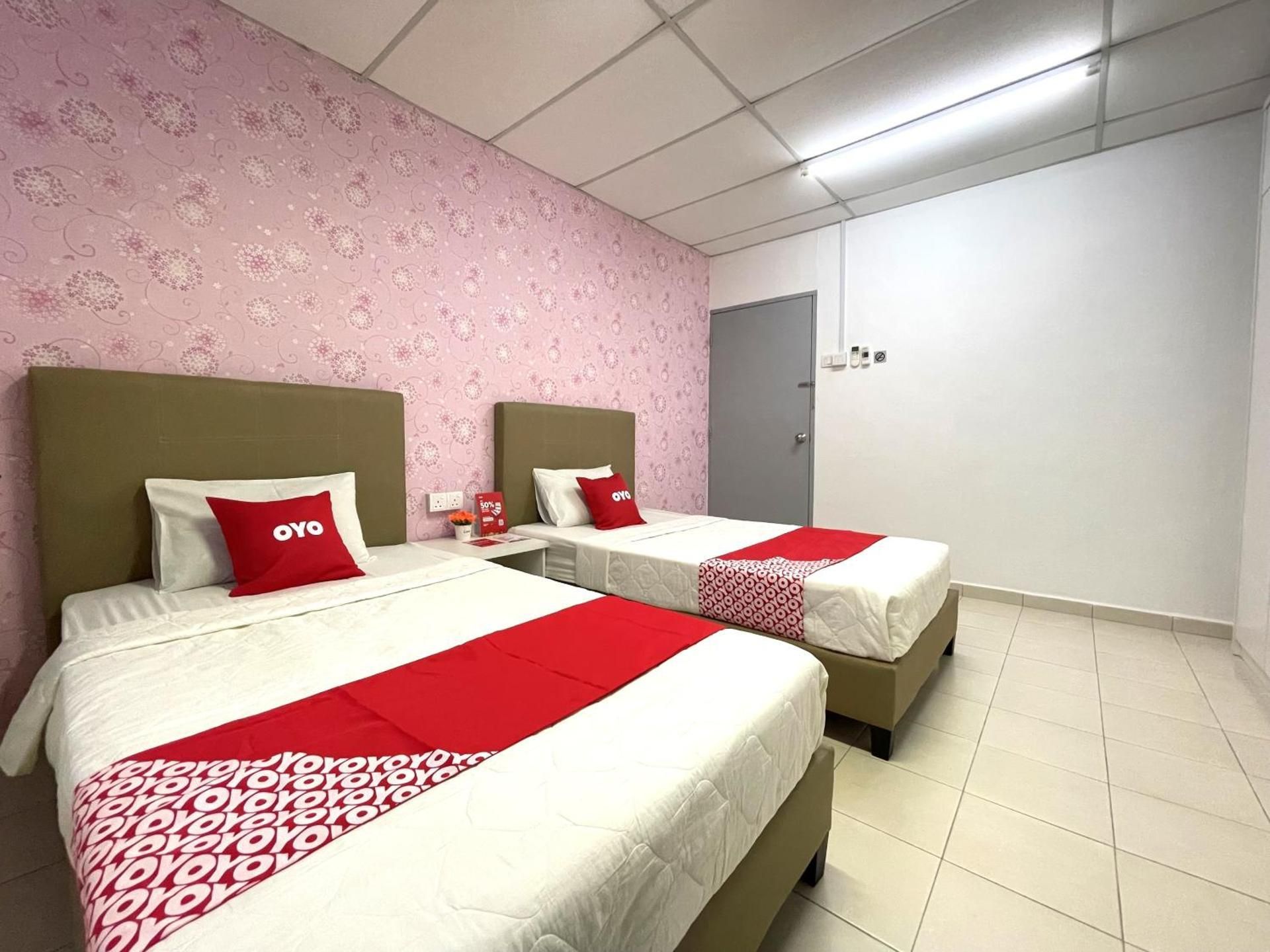 Private Twin Room