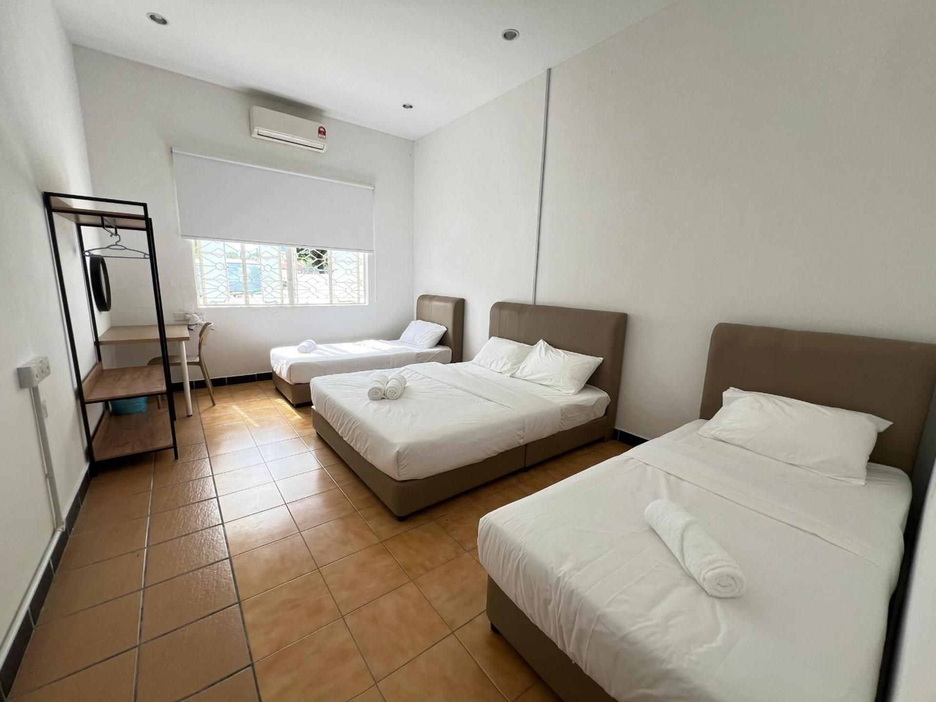 Quadruple Room with Shared Bathroom