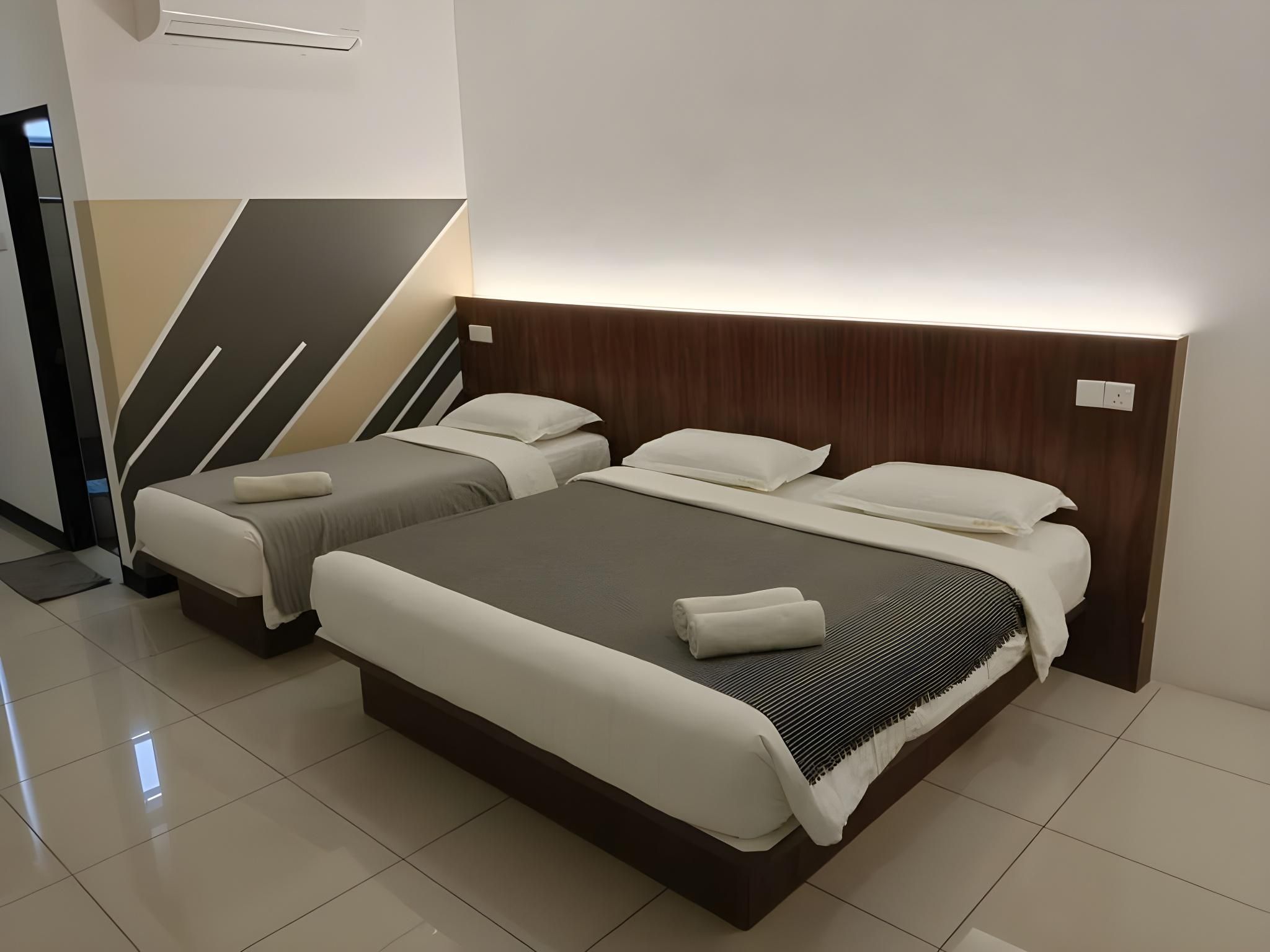 Scott Service Suites Studio - 3 adults