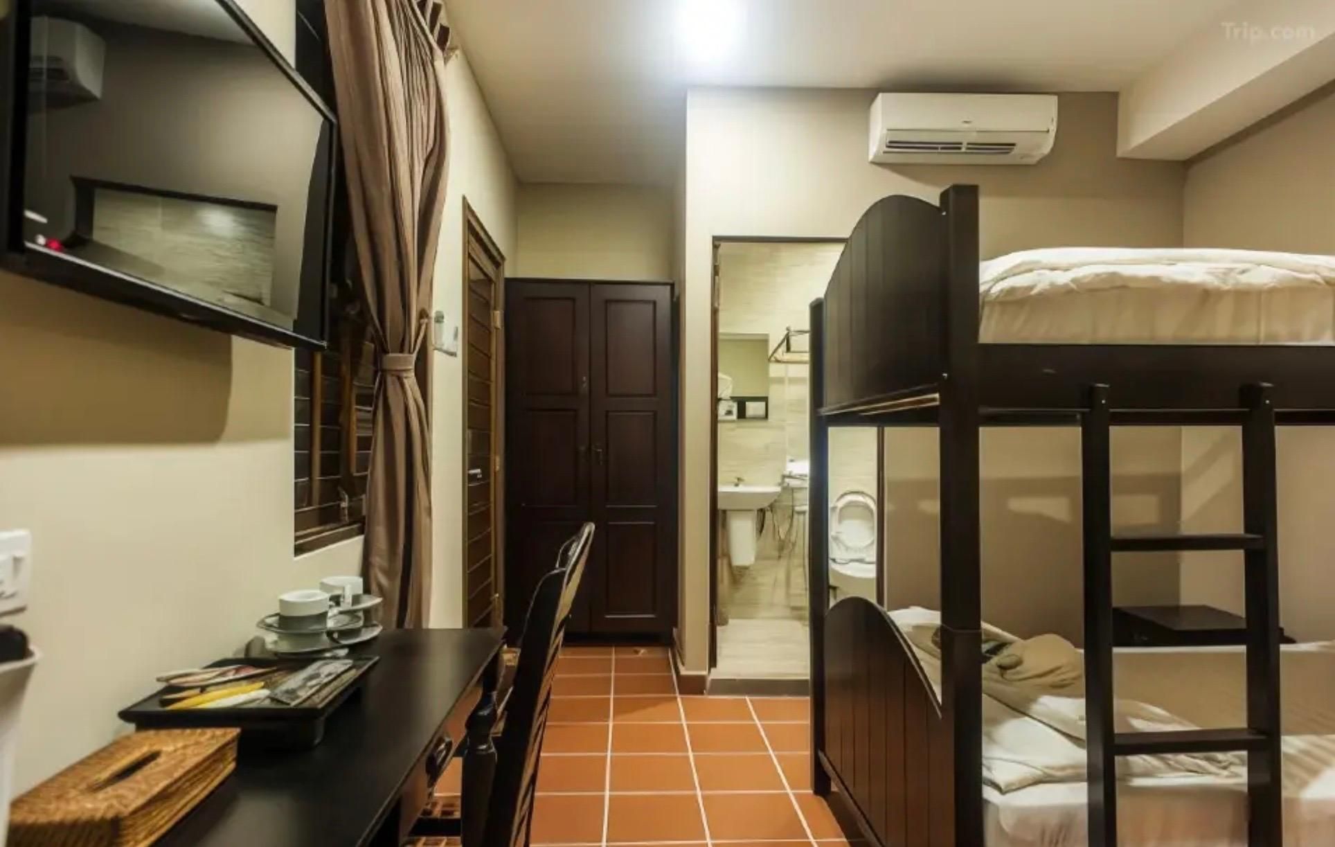 Armenian Suite Quadruple Deluxe 2