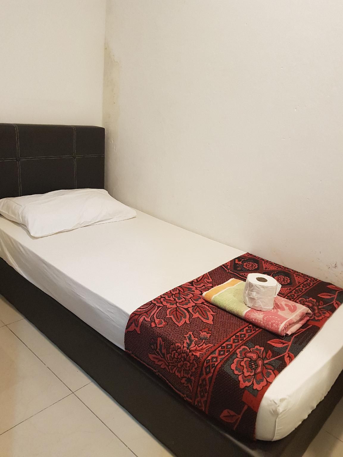 Single Room with Private Bathroom