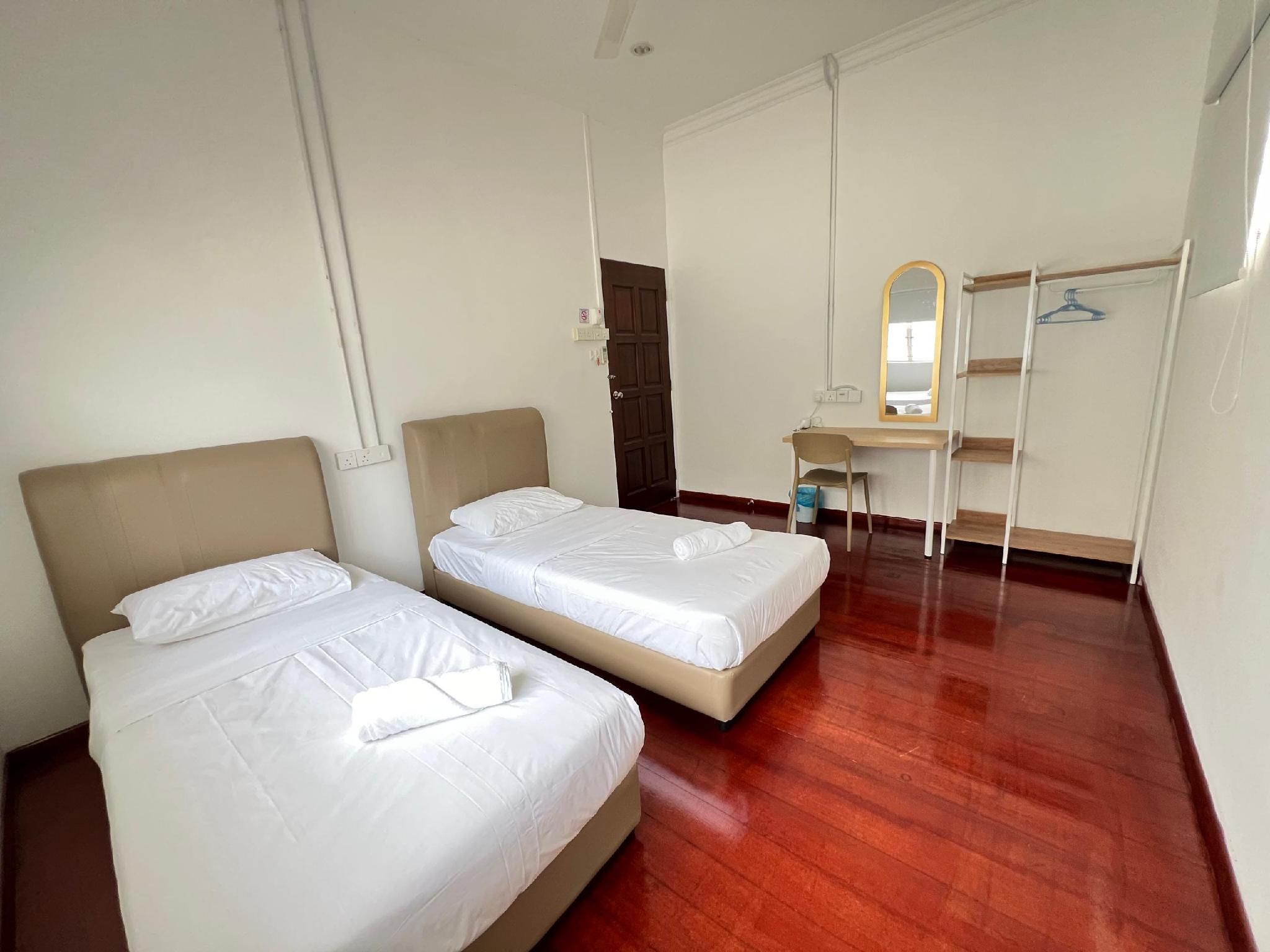 Twin Beds Standard Room