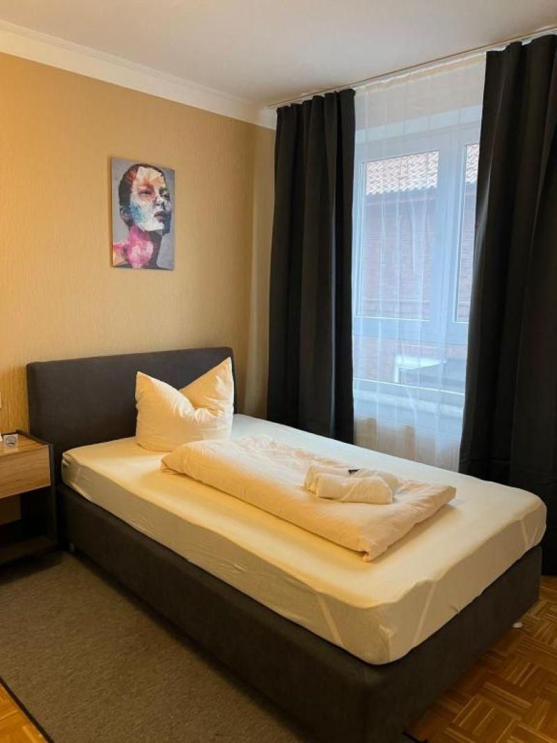 1 bed room