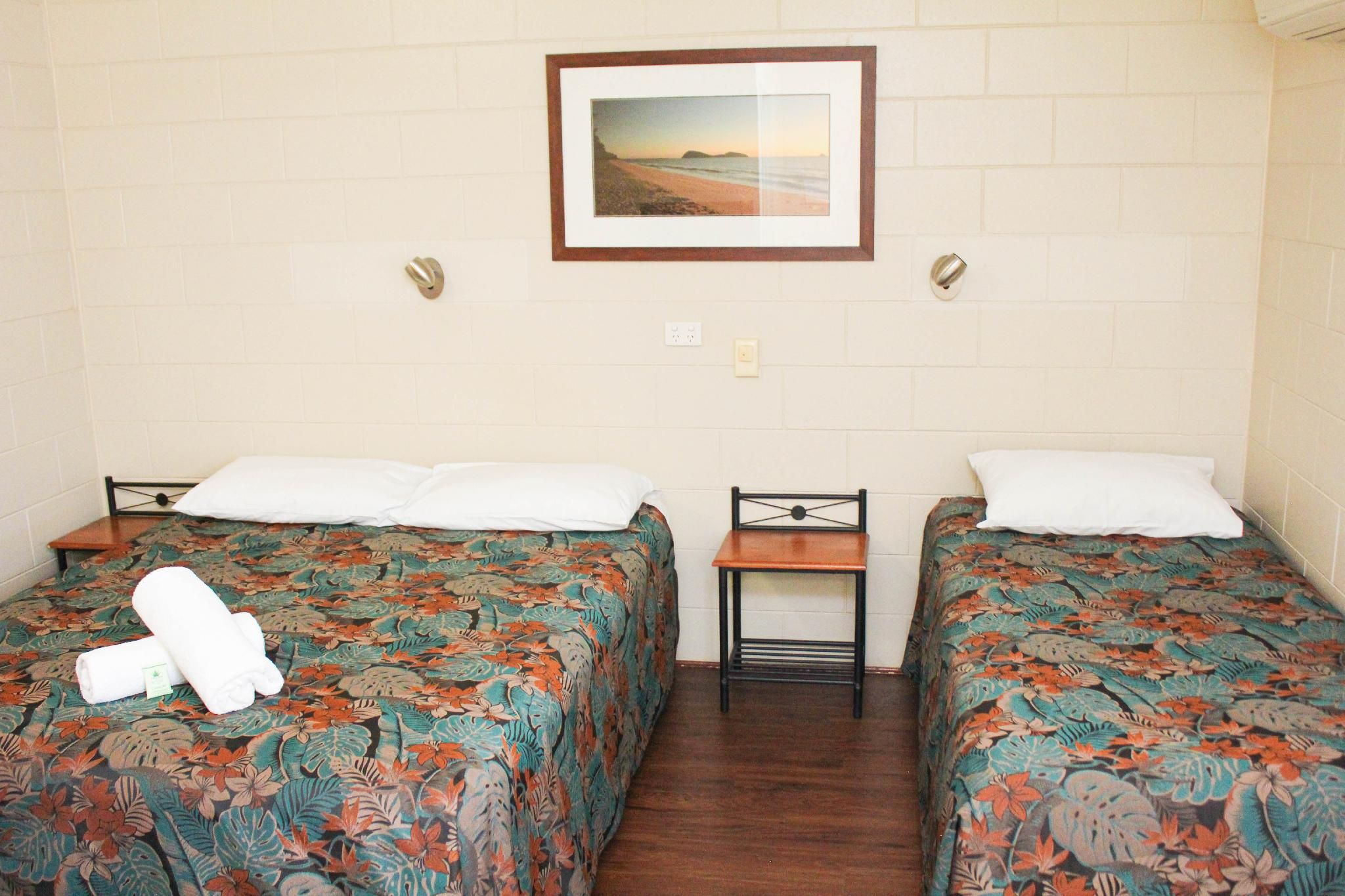 Demi View Motel Triple Deluxe