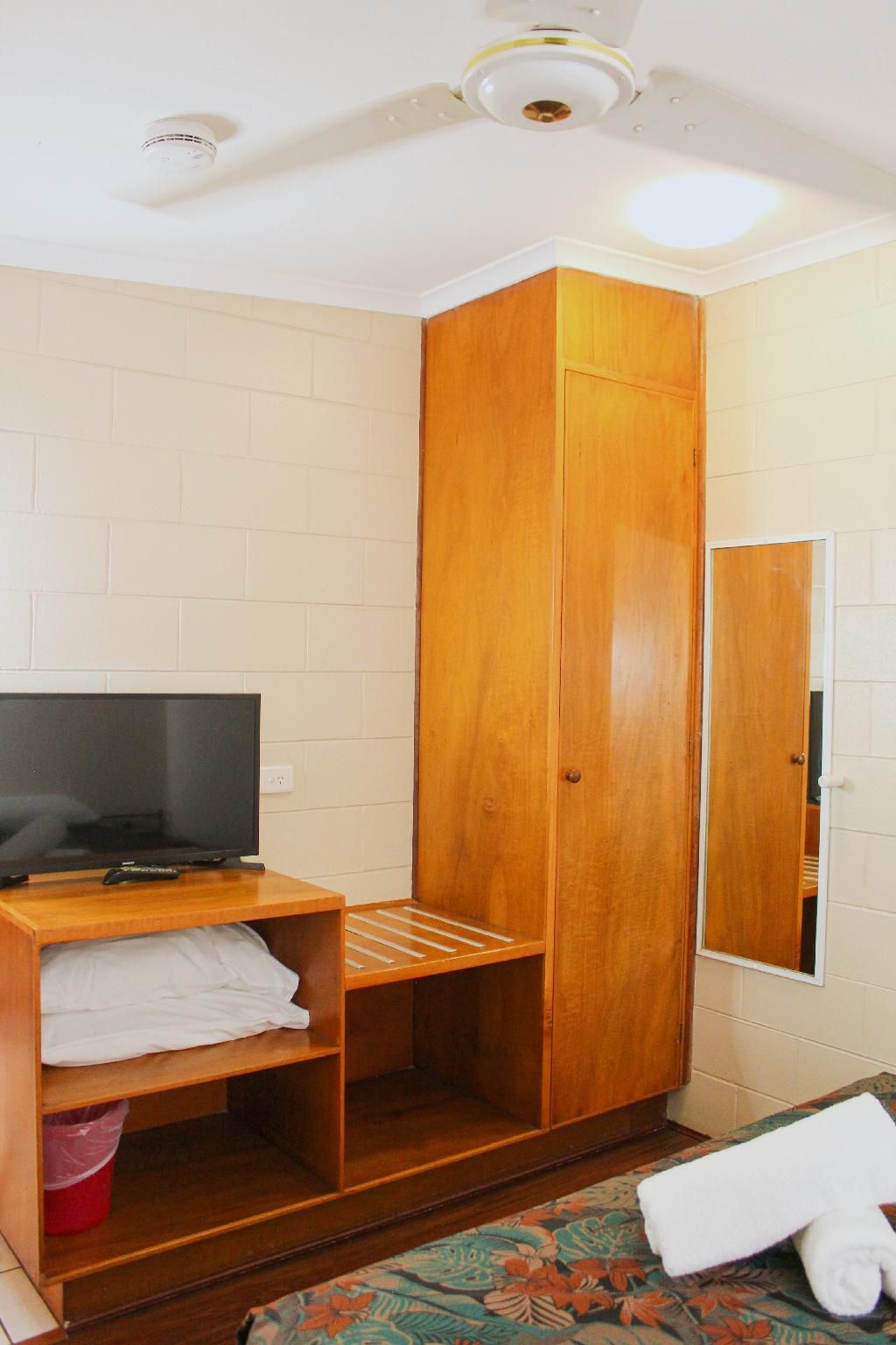 Demi View Motel Triple Deluxe 3