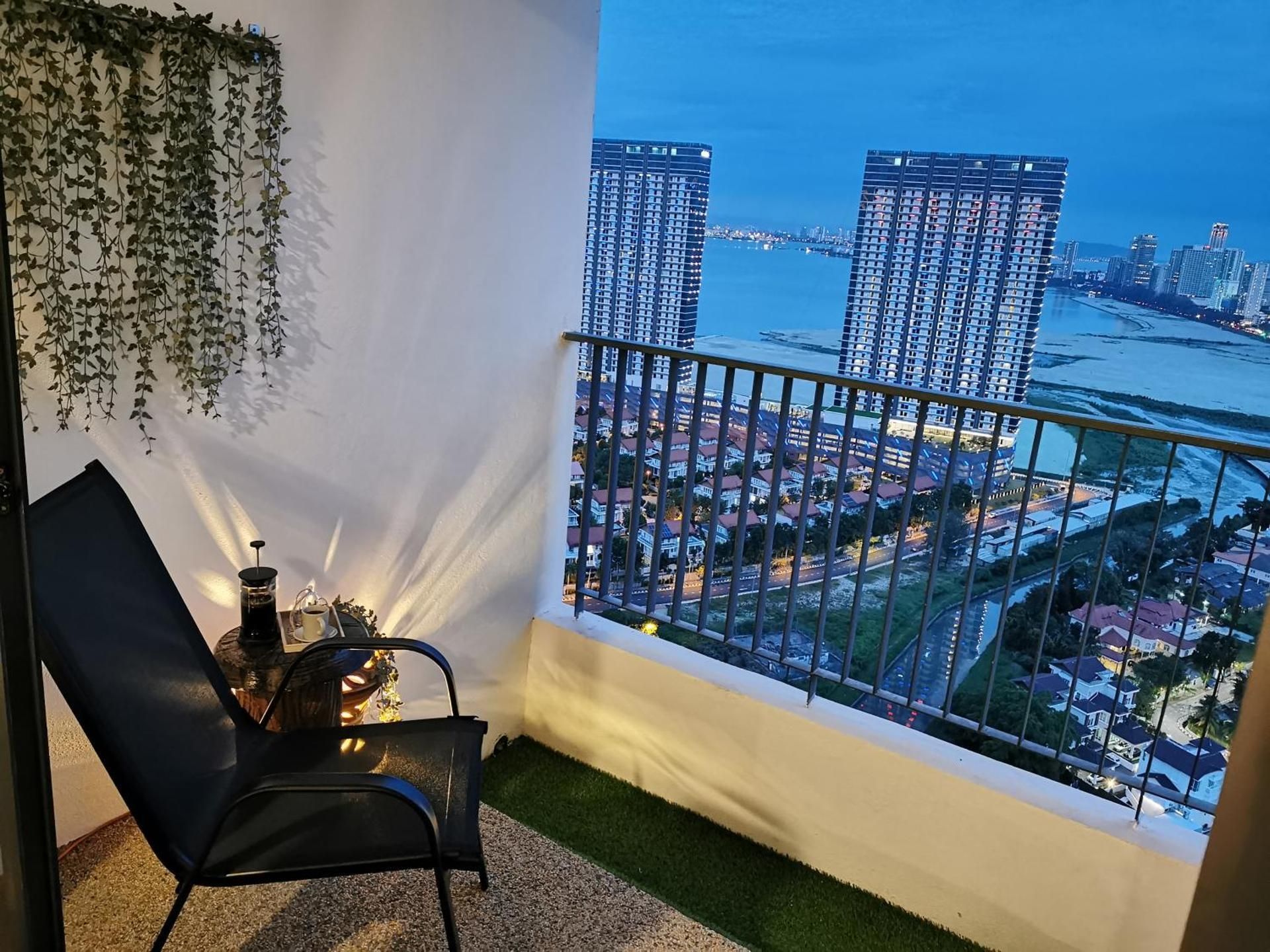 Studio with Sea View