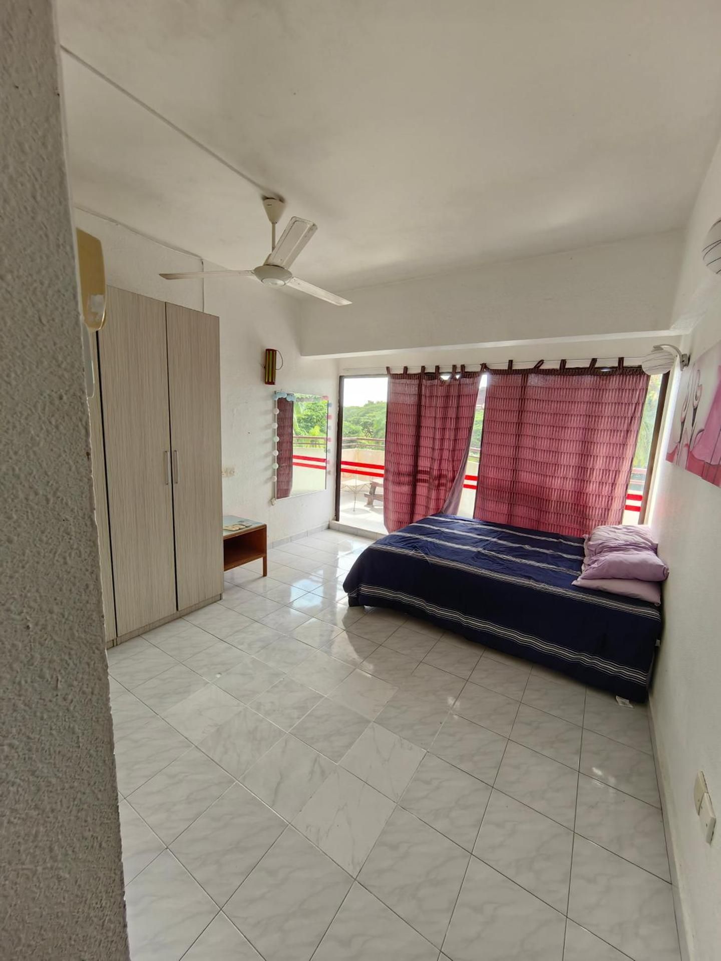 Three-Bedroom Apartment with Balcony