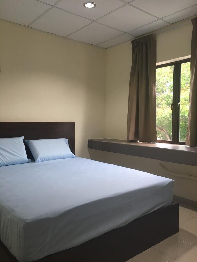 Queen Room