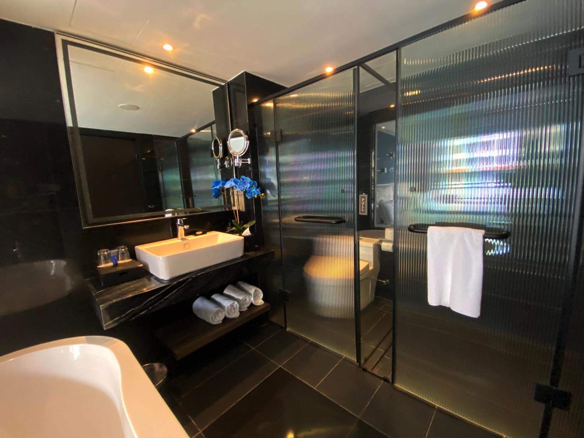 Splash & Chill Quadrable Family Inclusive 4 Water Park Tickets ( Water Park Closed On Every Wednesday)