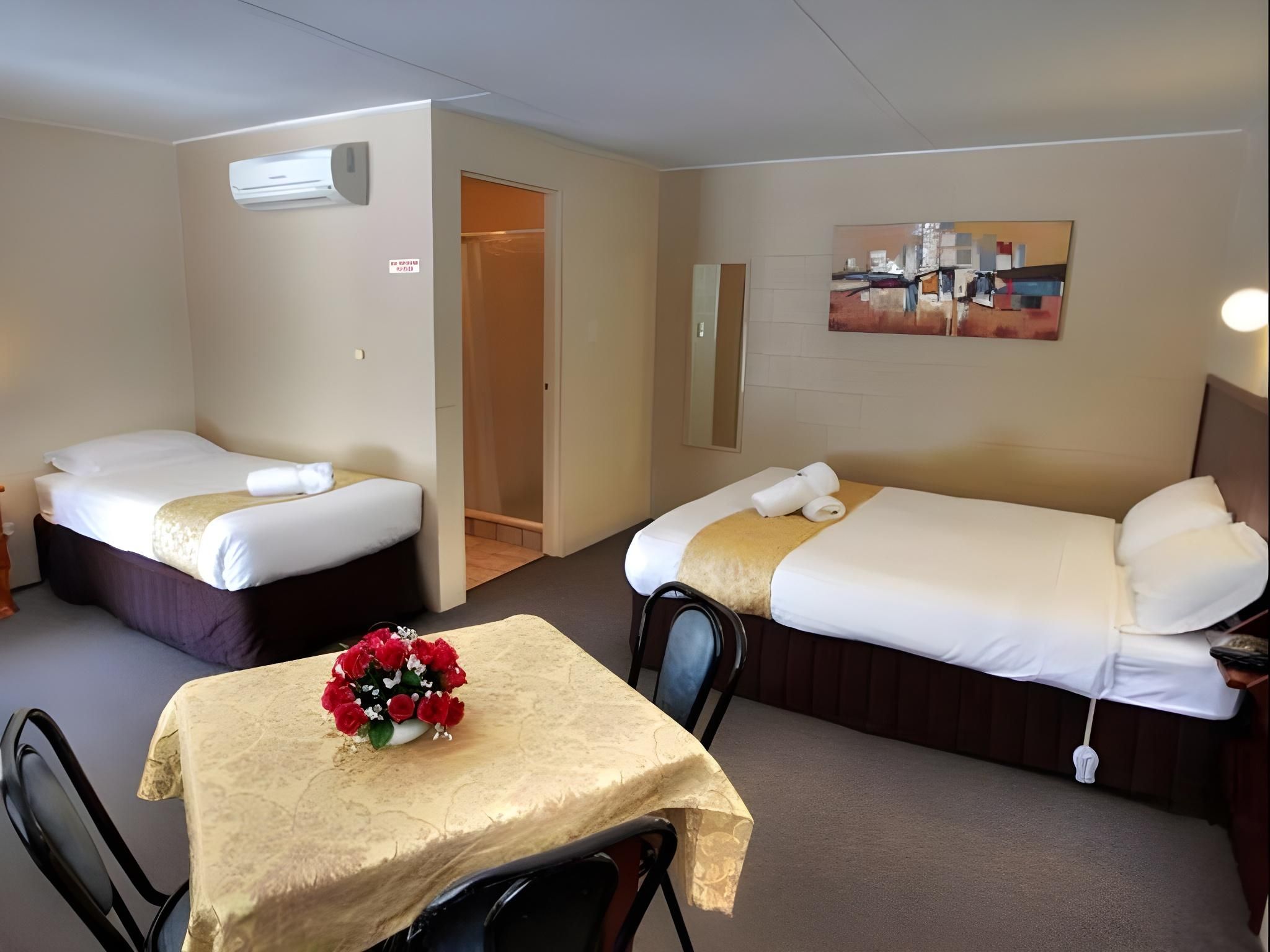 2 Bedroom