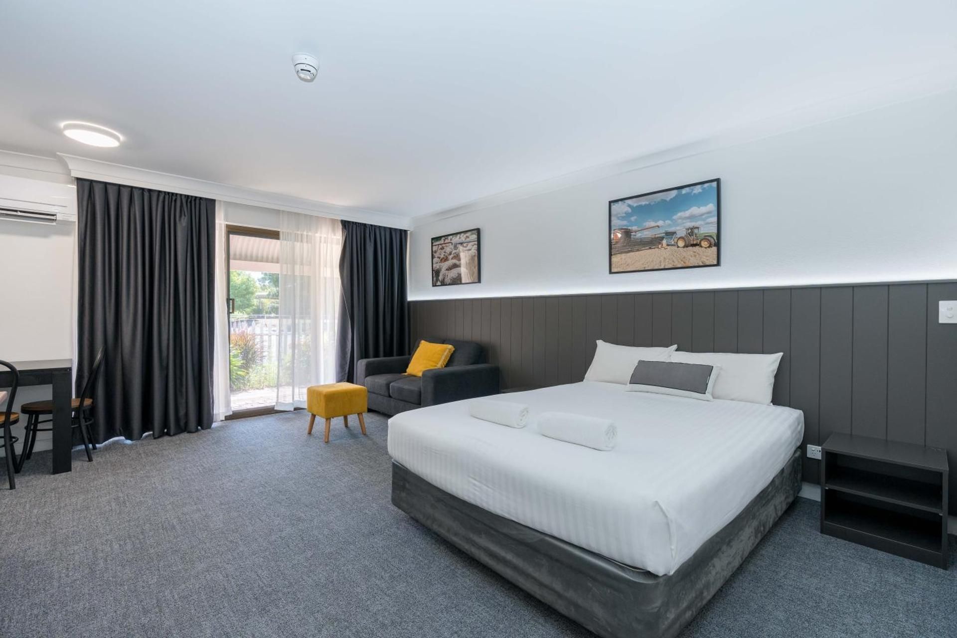 Superior Queen Room