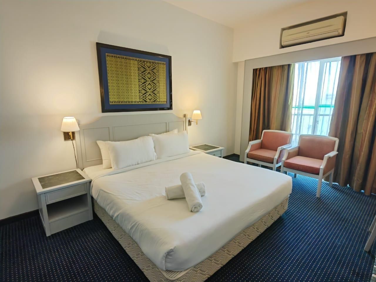 1 Bedroom Balcony Suite 1 King