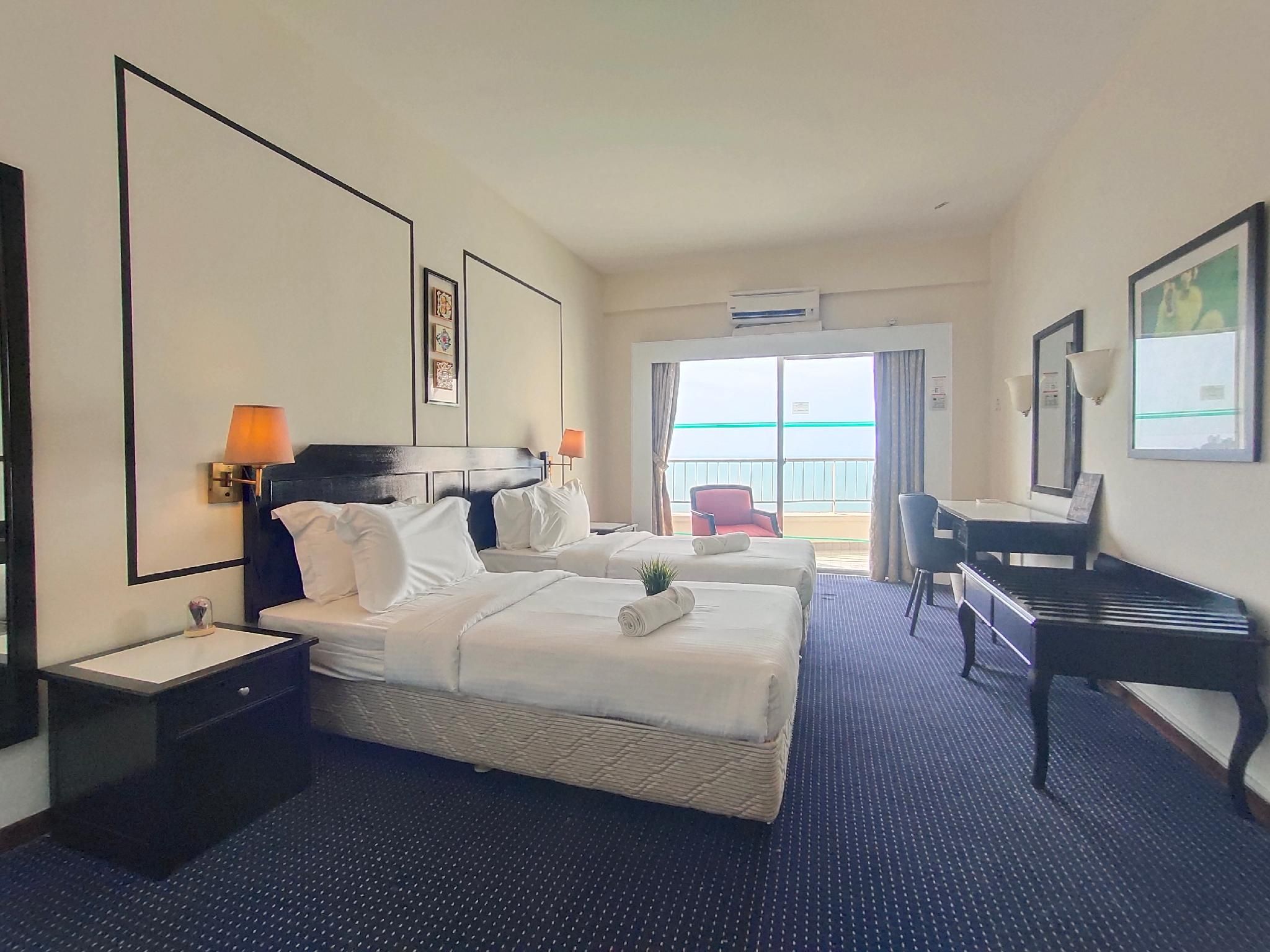Twin Bed Room
