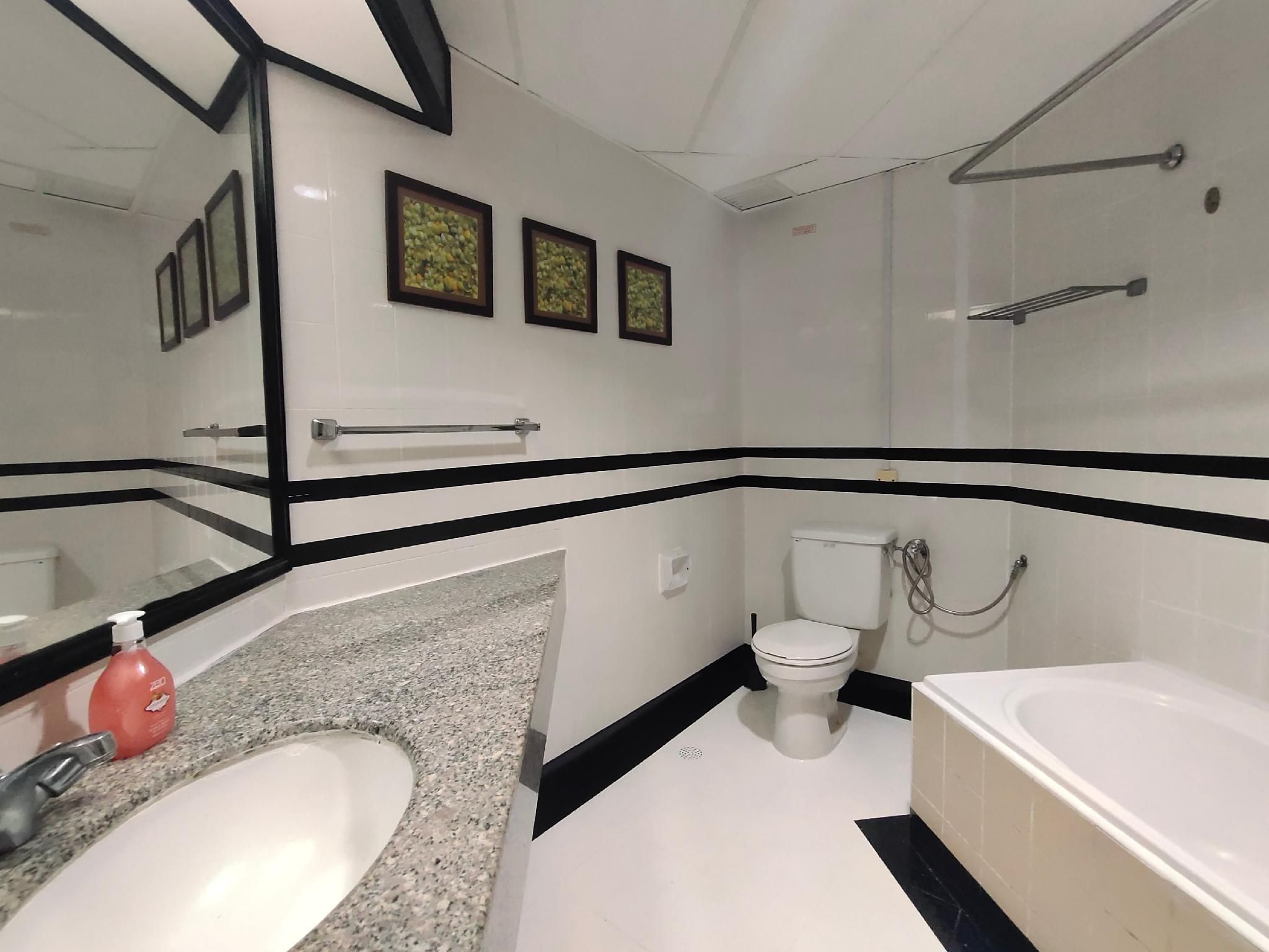 Rainbow Paradise with Beach in Tanjung Bungah Studio 3