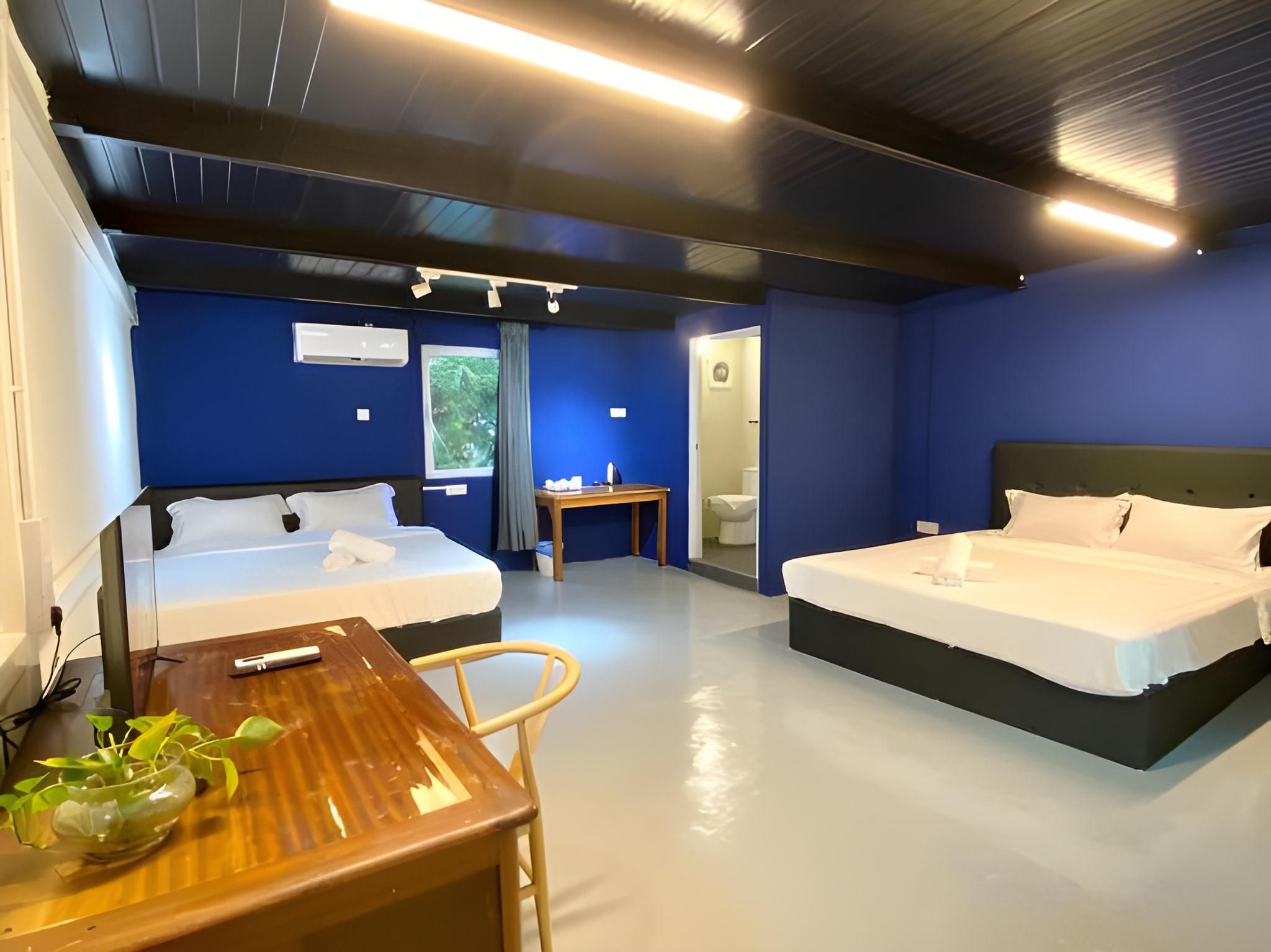 Deluxe Family Room
