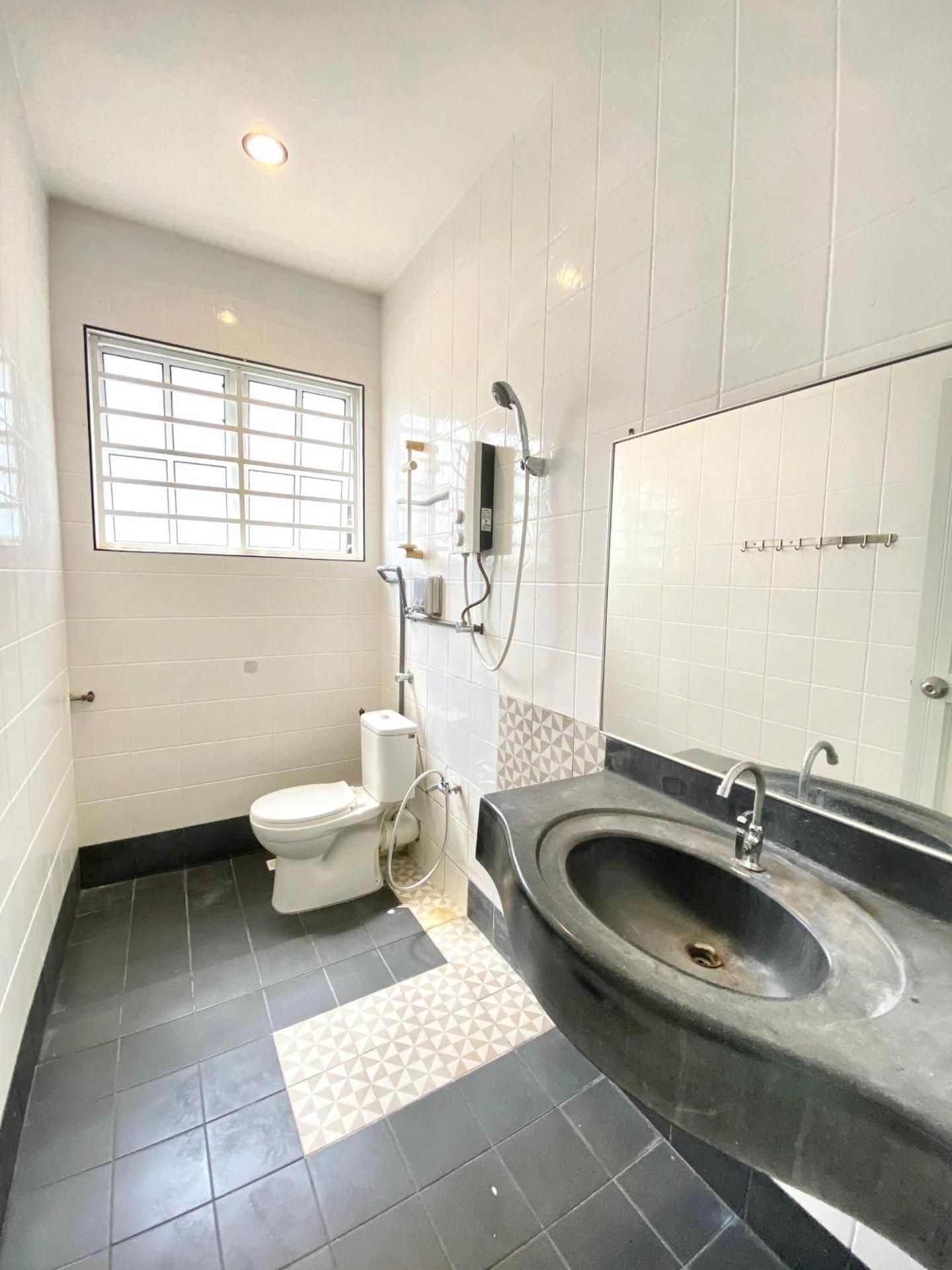 Basic Triple Room