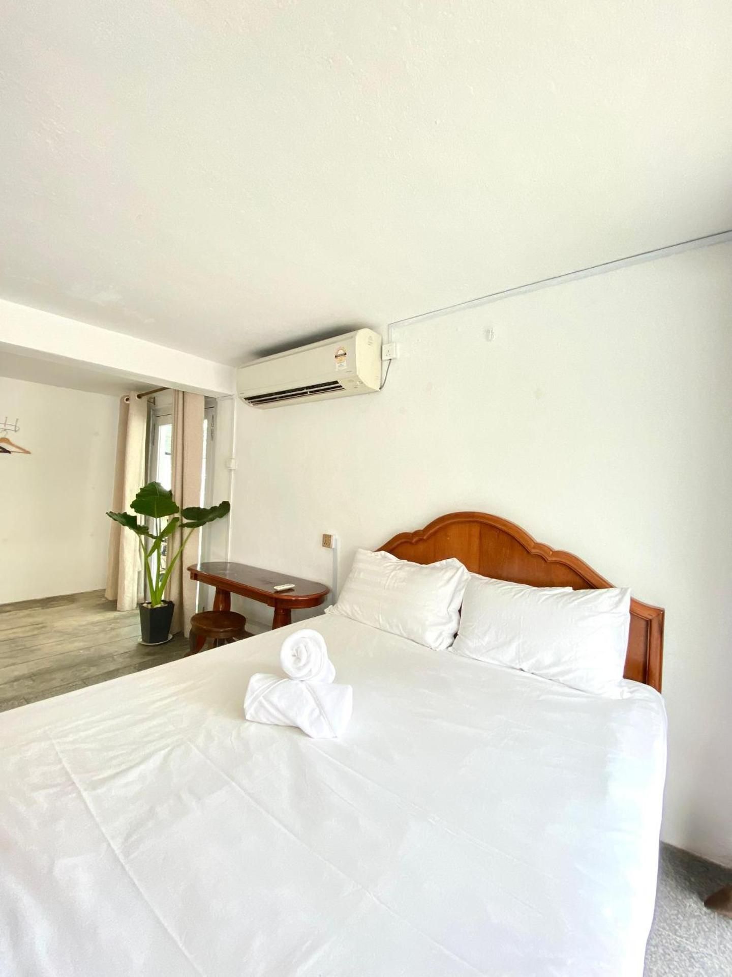 Triple Room with Private Bathroom