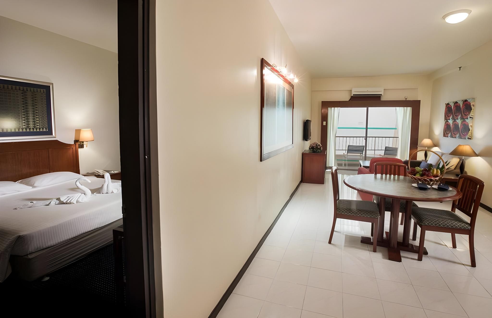 Deluxe 1 Bedroom Twin