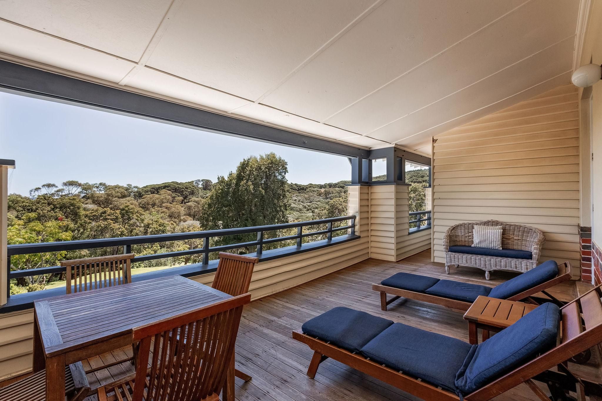 Luxury Spa Suite