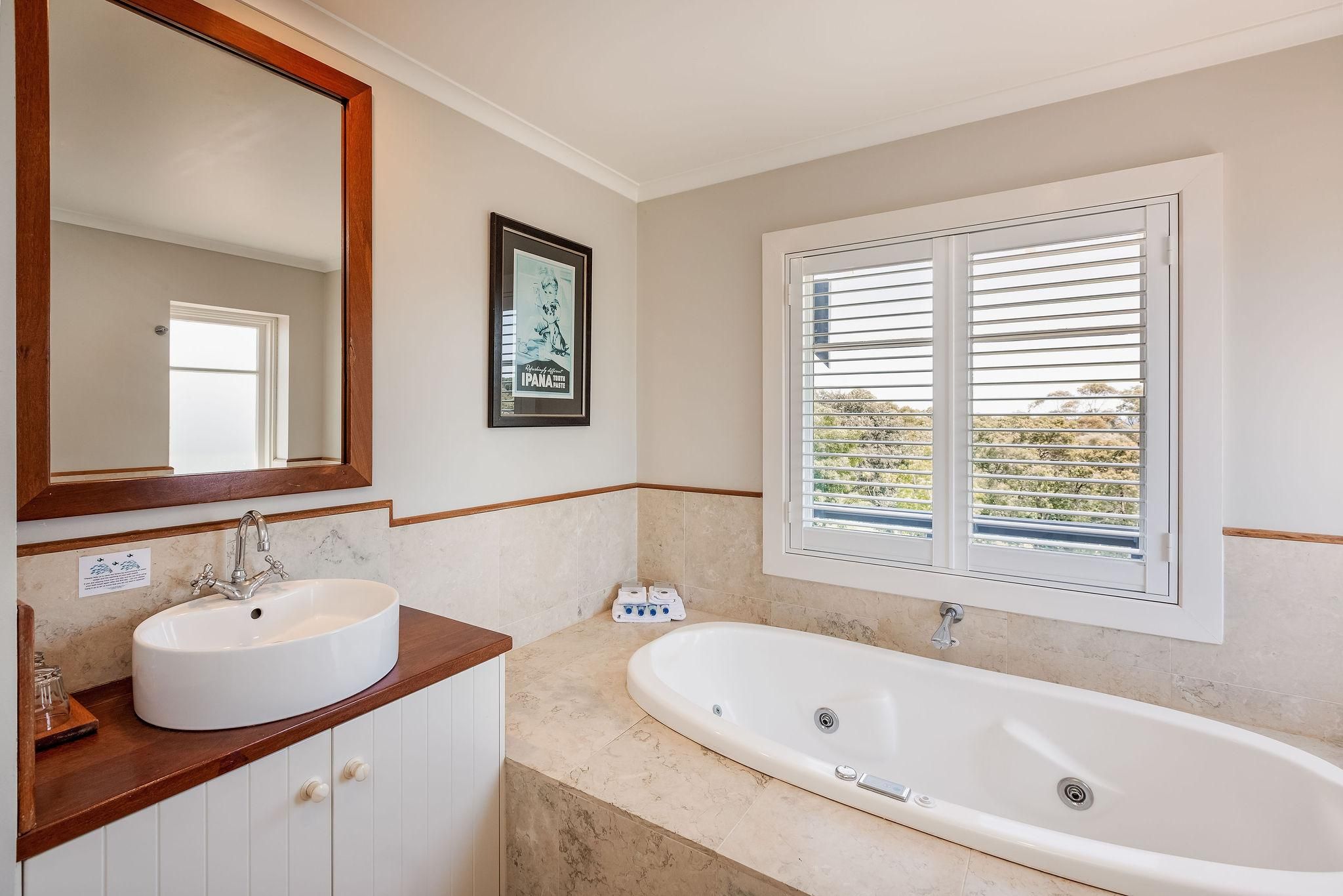 Luxury Spa Suite