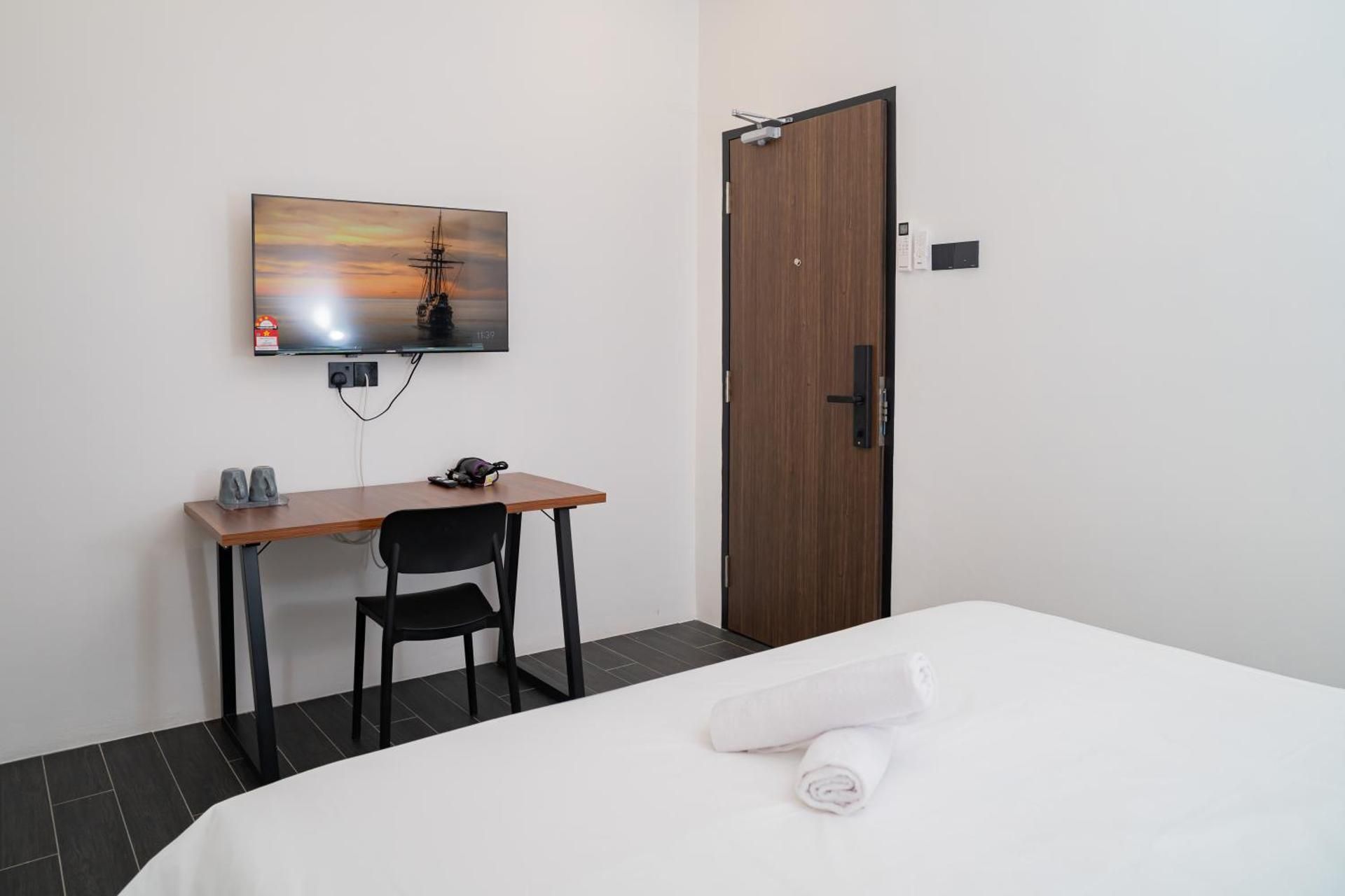 Double Room with Private Bathroom