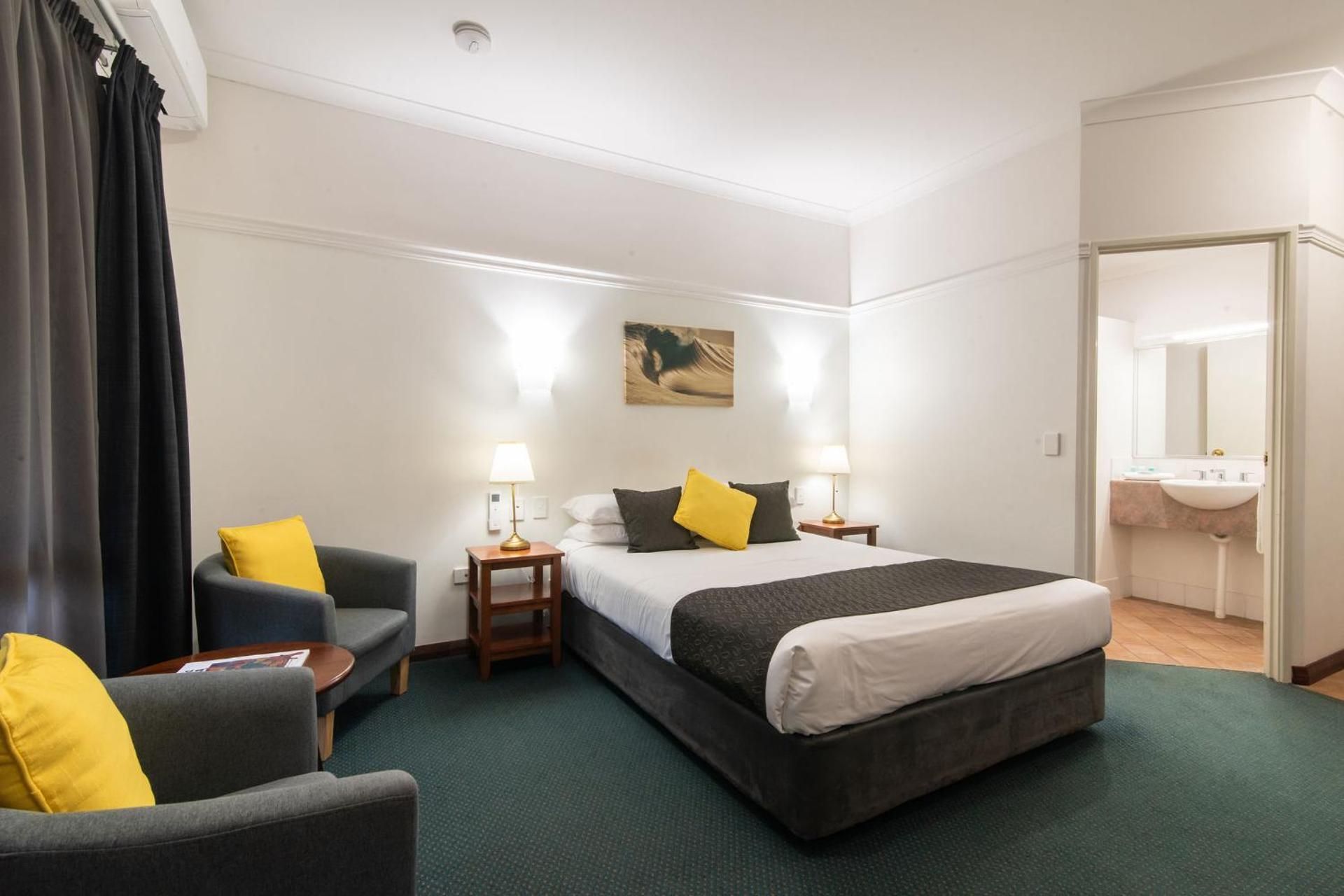 Stay Margaret River Queen Room 2