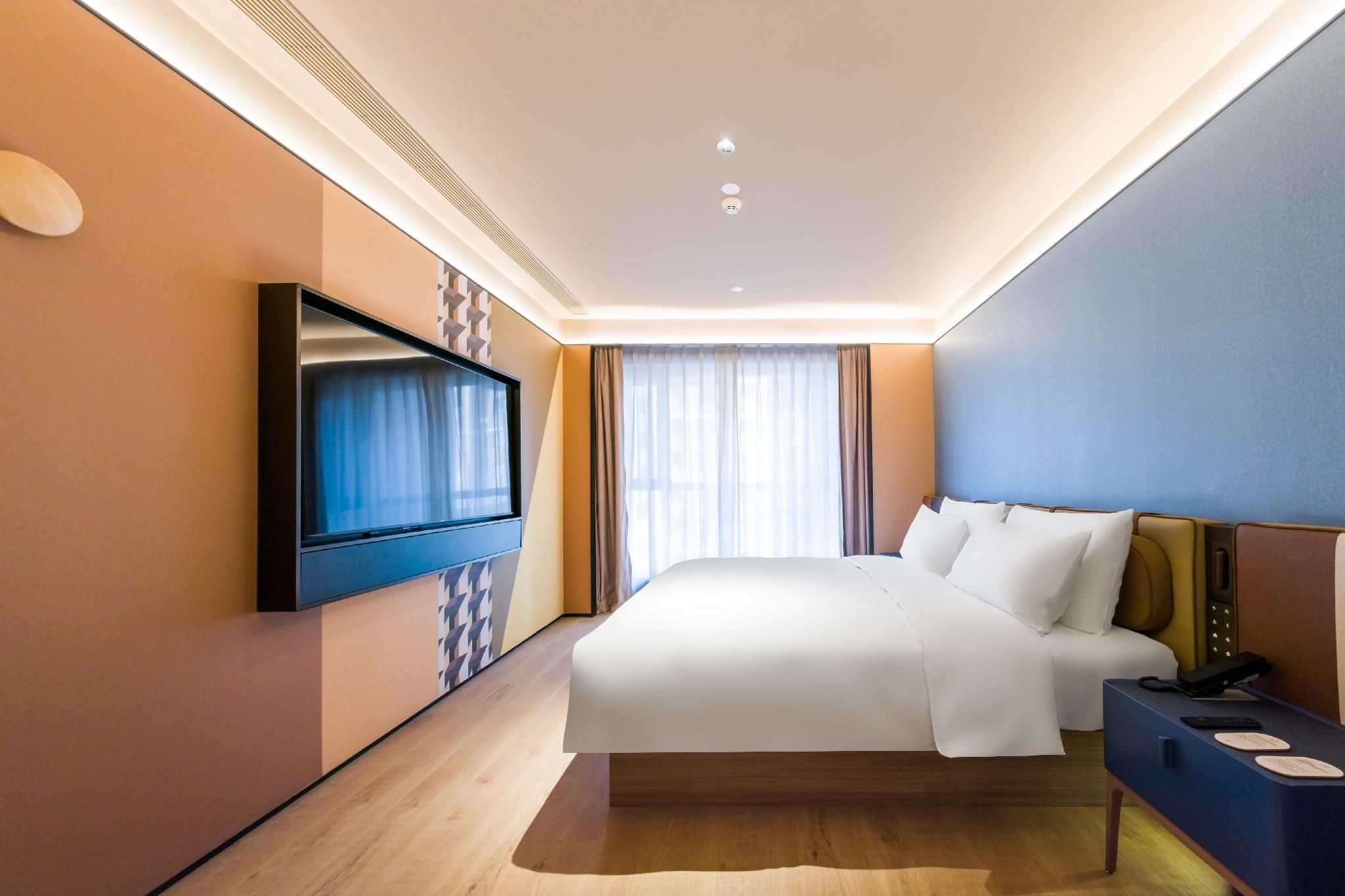 Huazhu - California Sunshine Deluxe 1 Bed Room