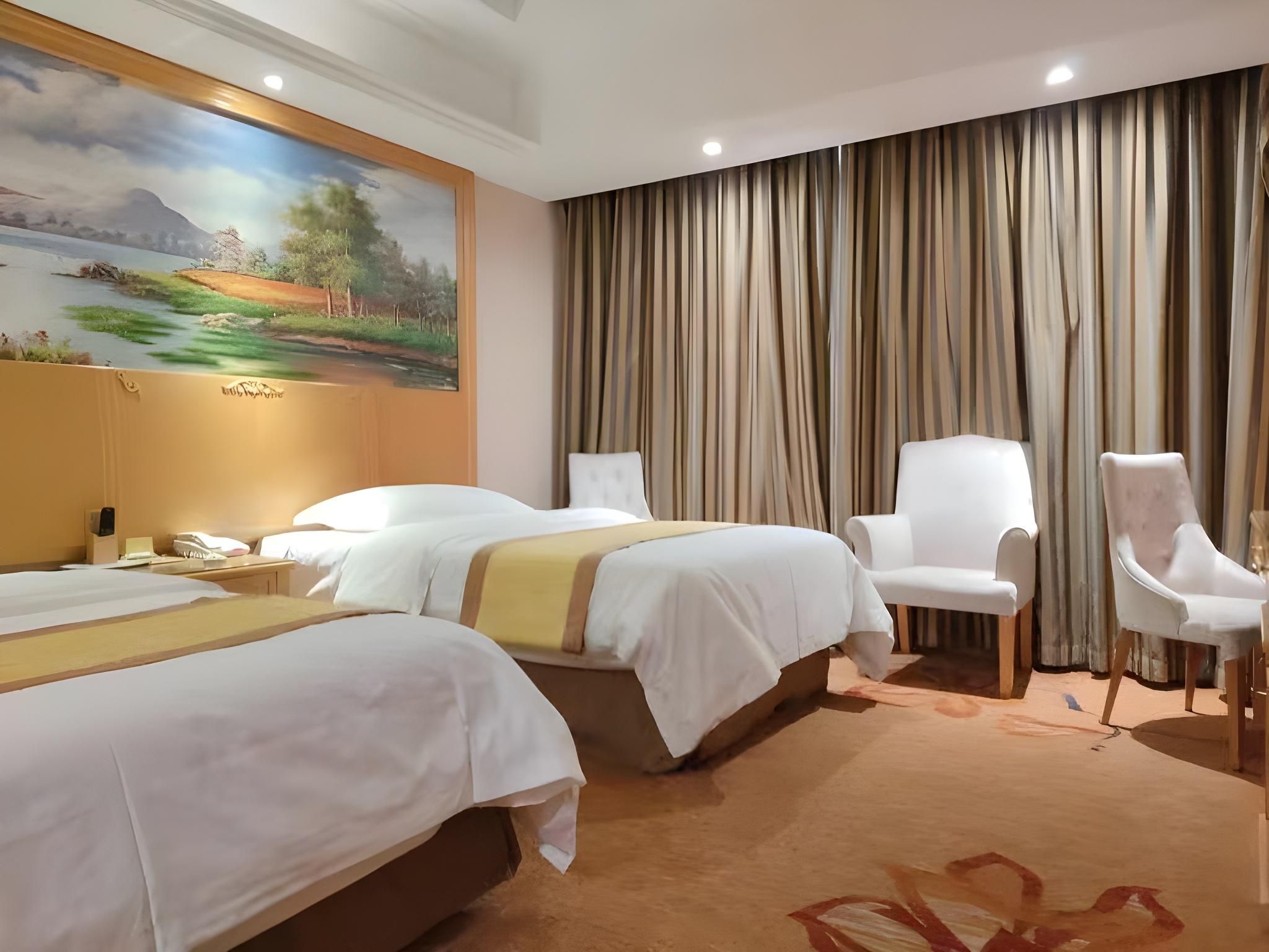 Deluxe Family Room