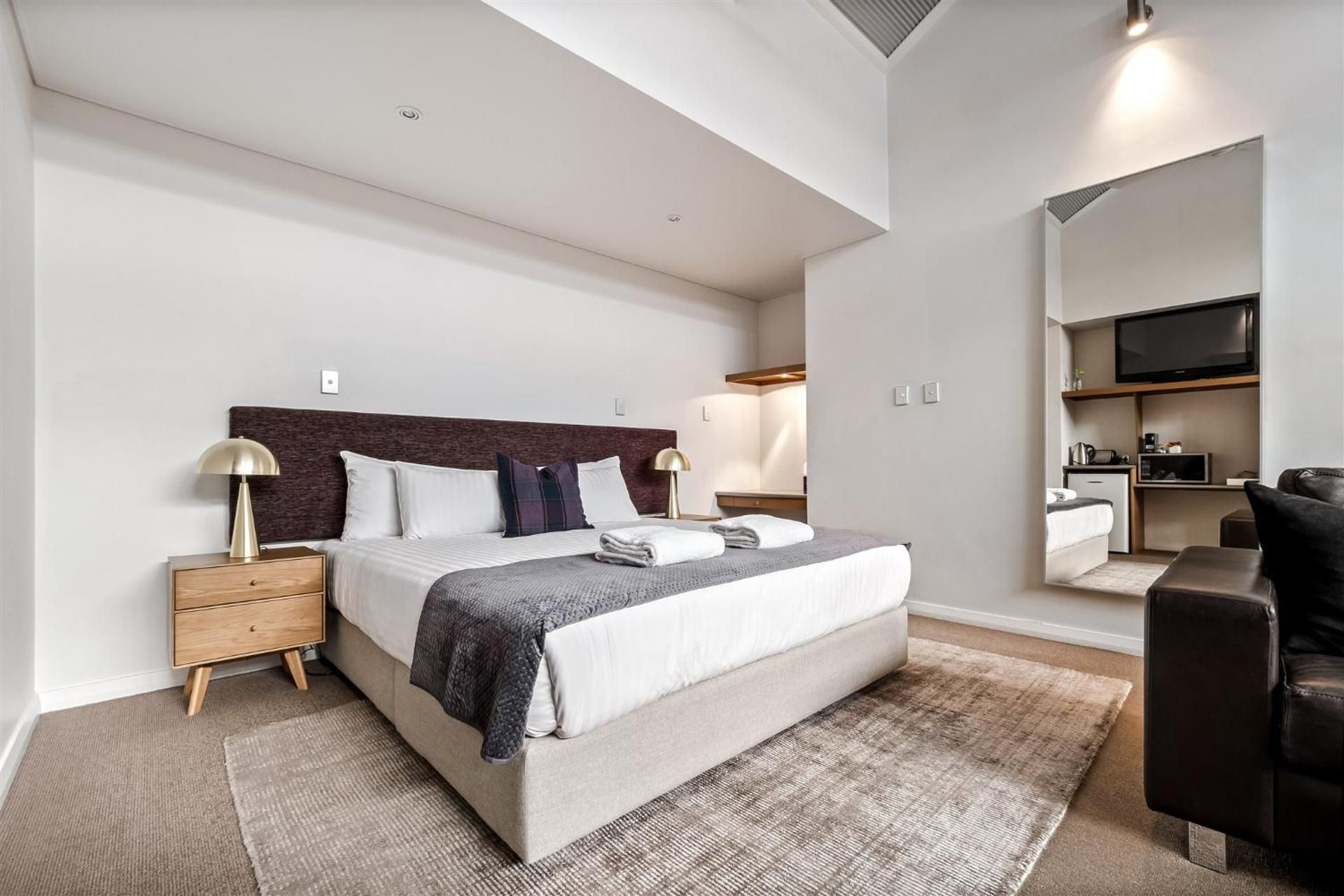 Studio Apartment