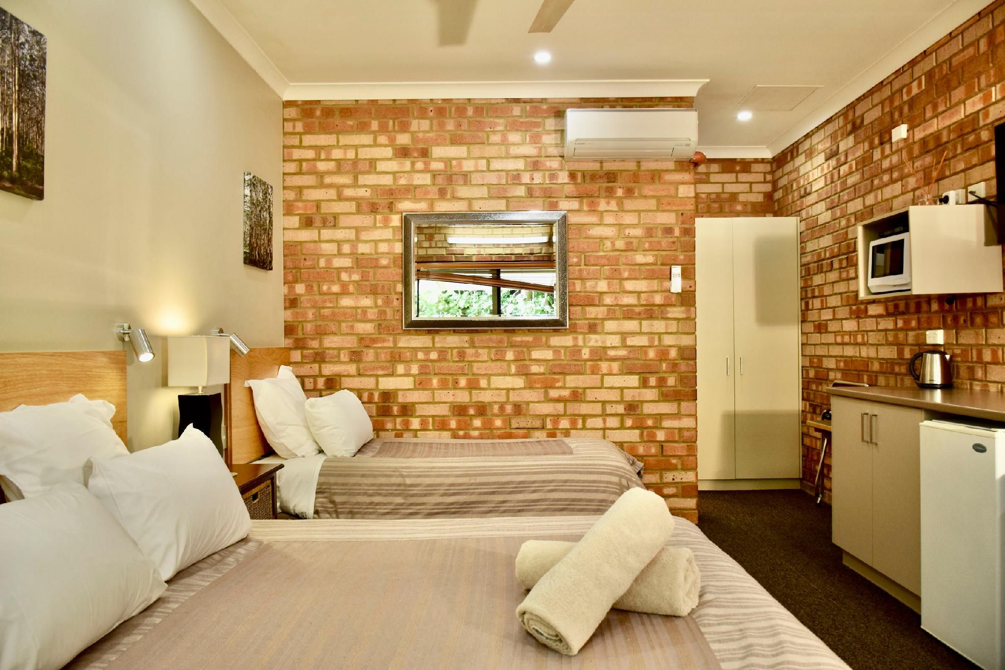 King Triple Suite